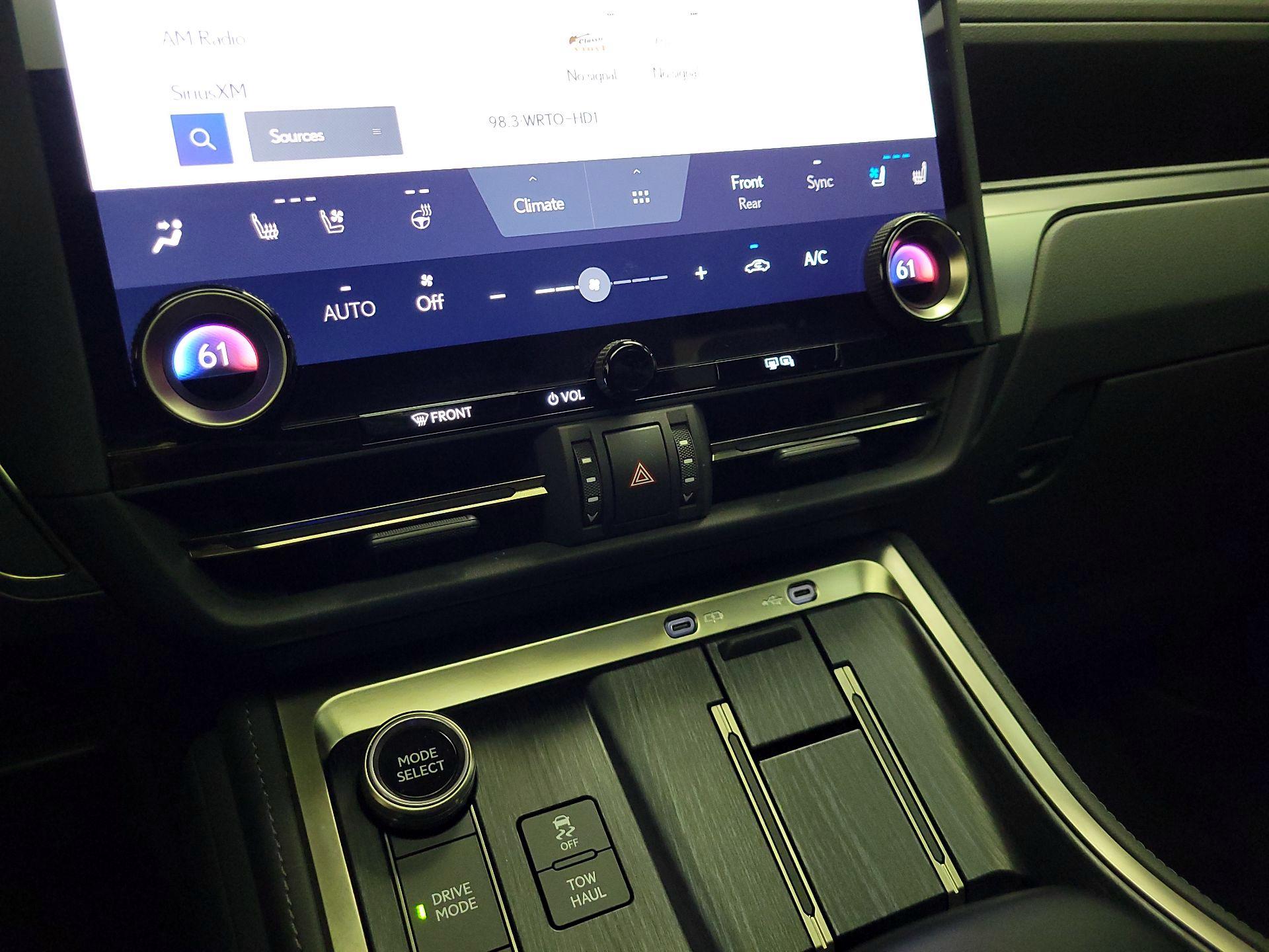 Thumbnail: 2024 Lexus GX - 17