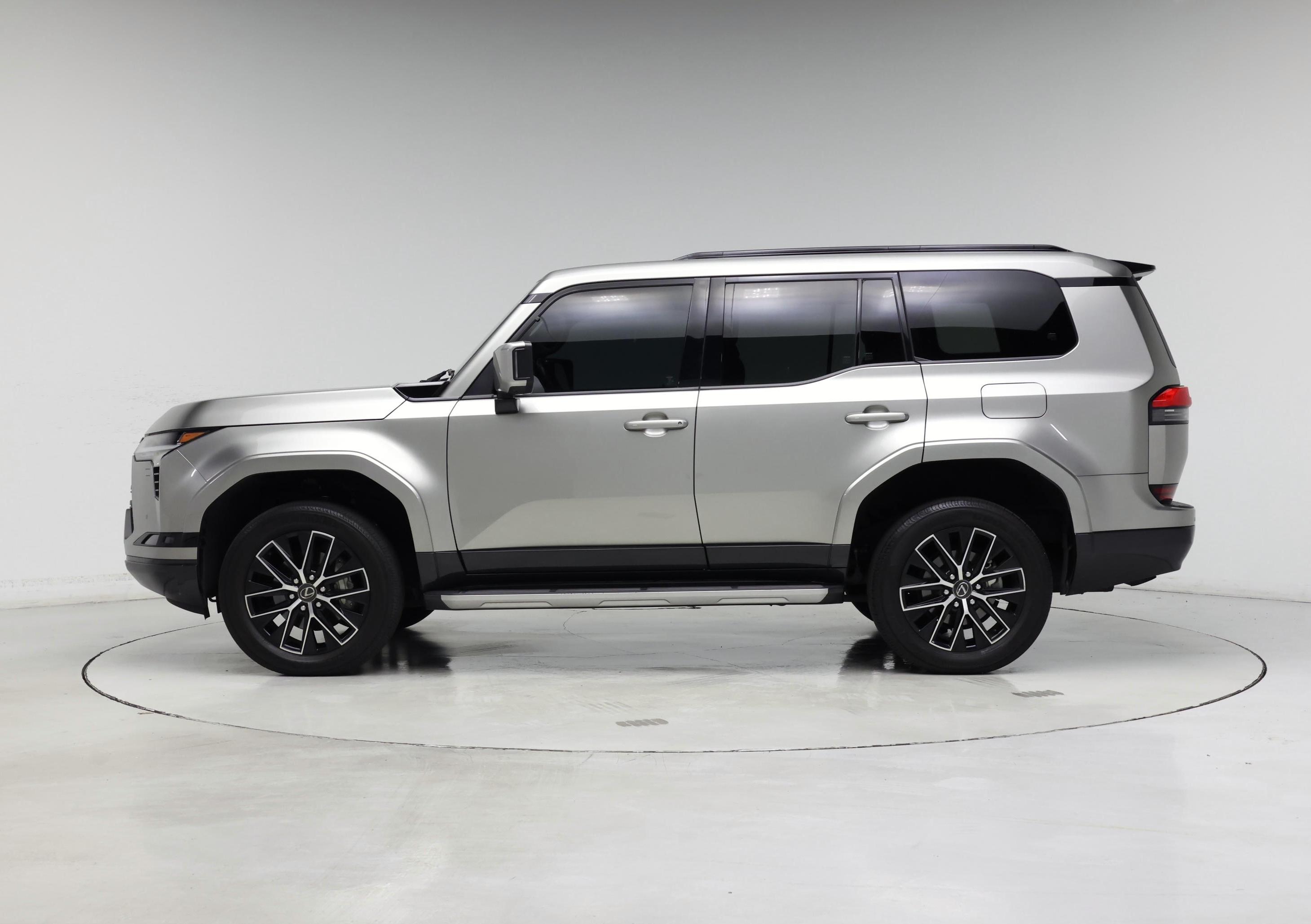 Thumbnail: 2024 Lexus GX - 3