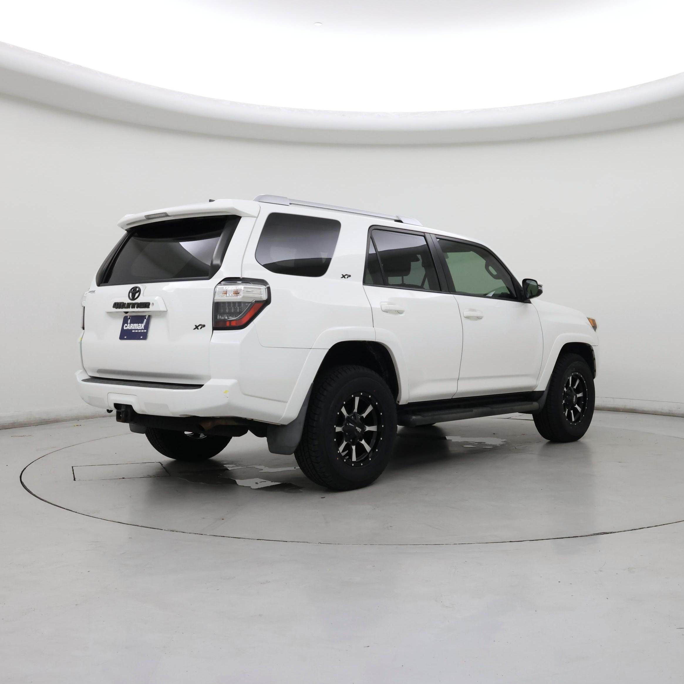 Thumbnail: 2018 Toyota 4Runner - 6