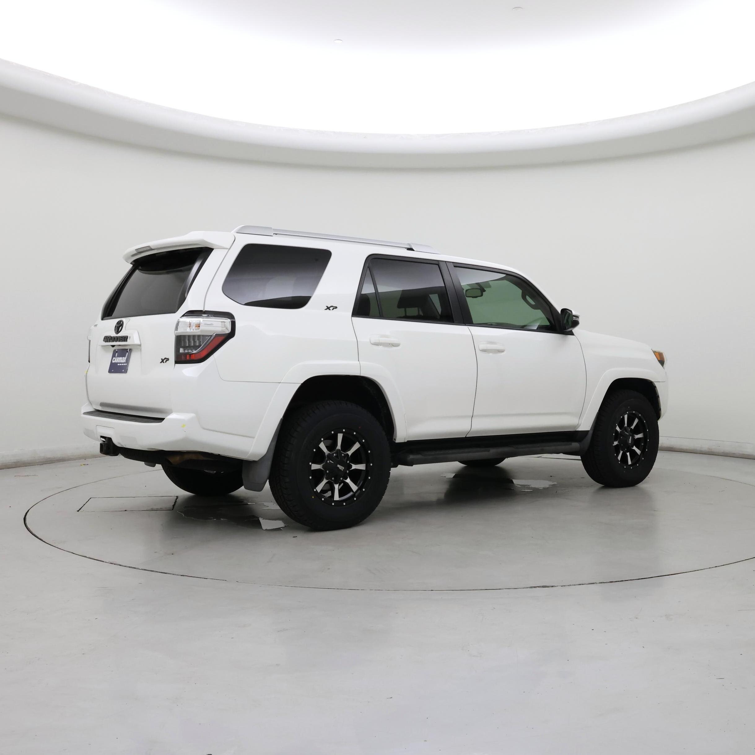 Thumbnail: 2018 Toyota 4Runner - 8