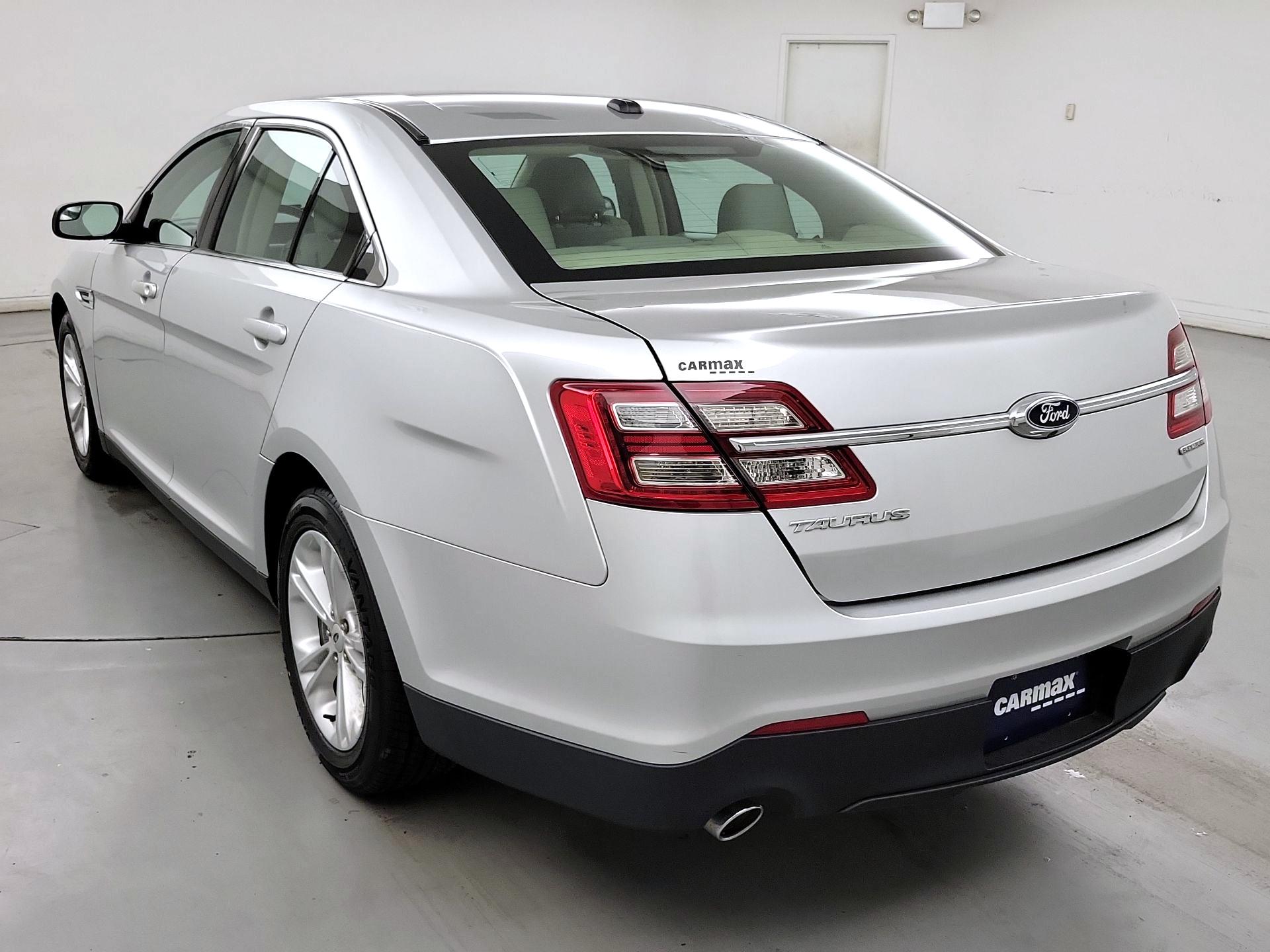 Thumbnail: 2017 Ford Taurus - 7