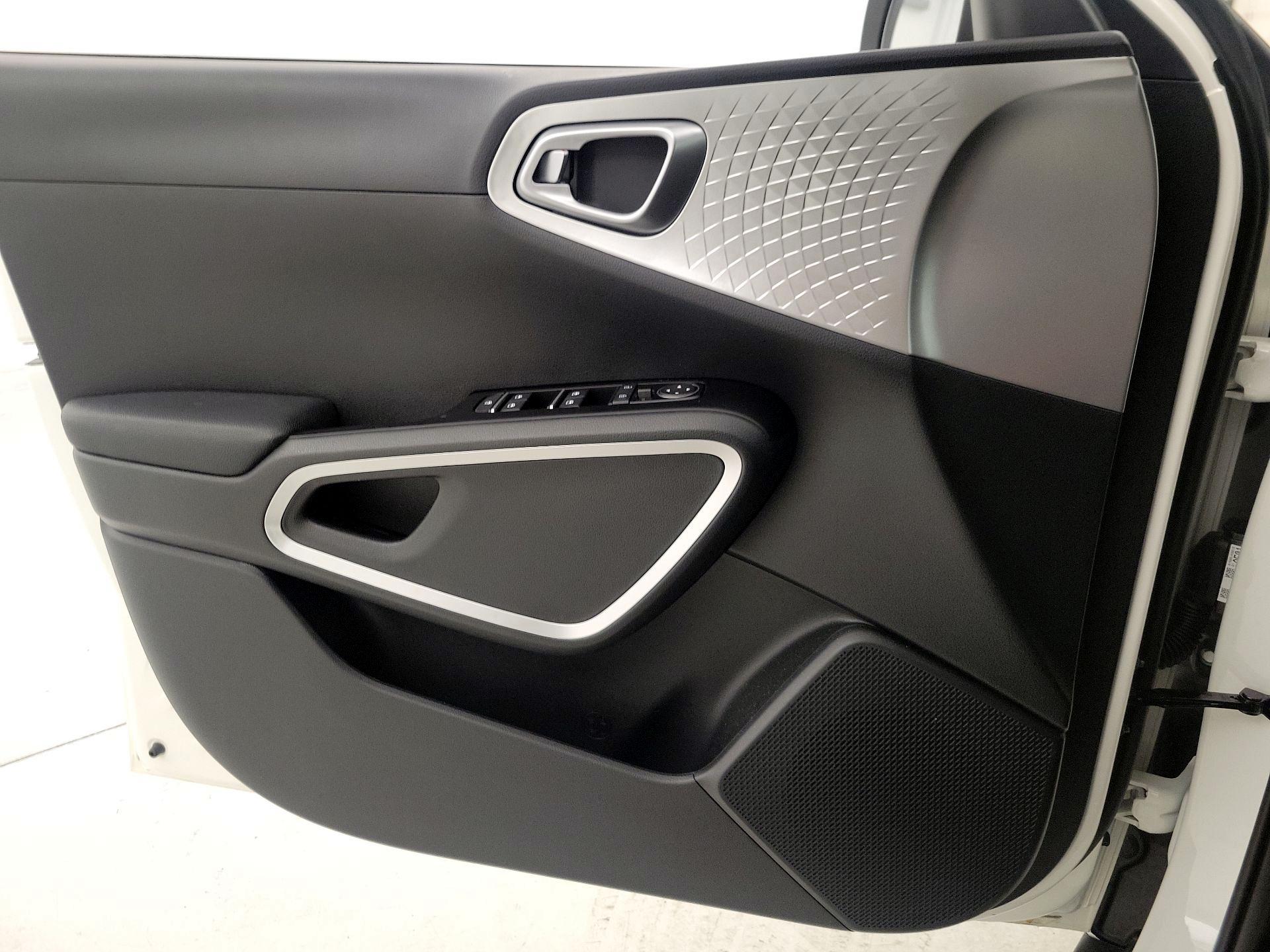 Thumbnail: 2025 Kia Soul - 12