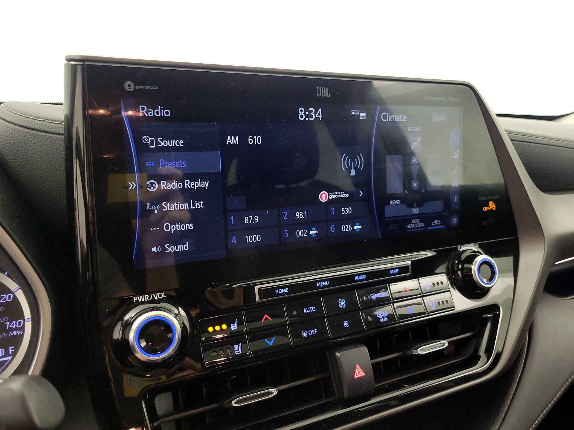 Thumbnail: 2022 Toyota Highlander - 16