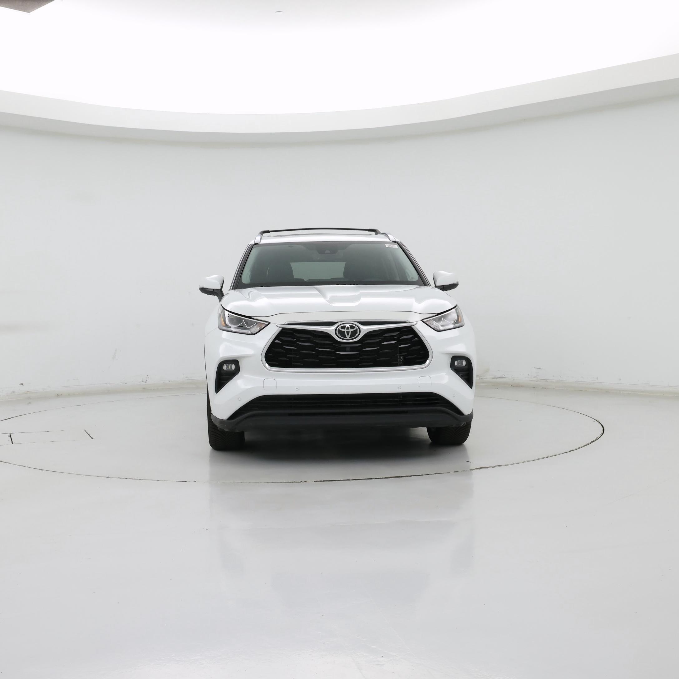 Thumbnail: 2022 Toyota Highlander - 5