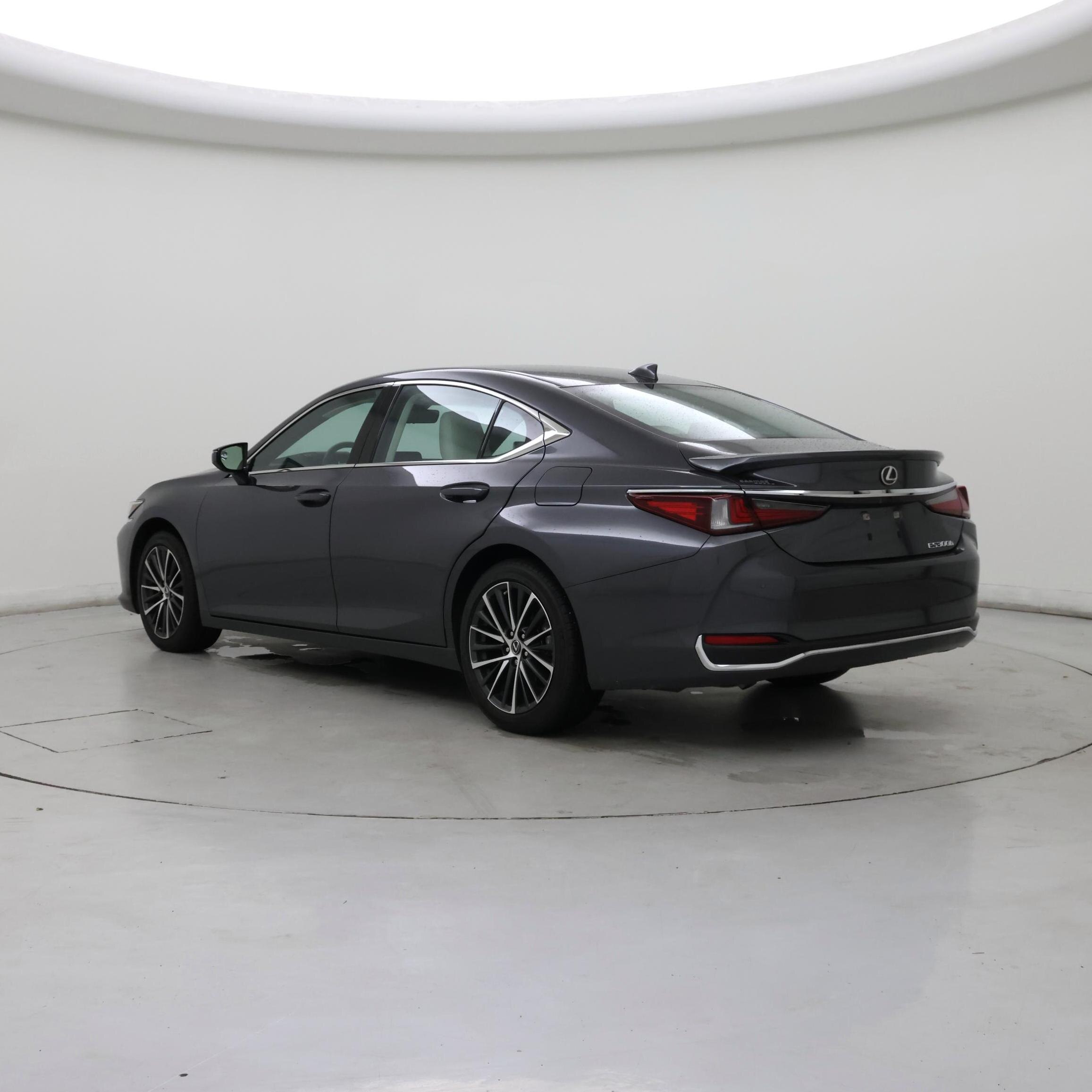 Thumbnail: 2025 Lexus ES - 2
