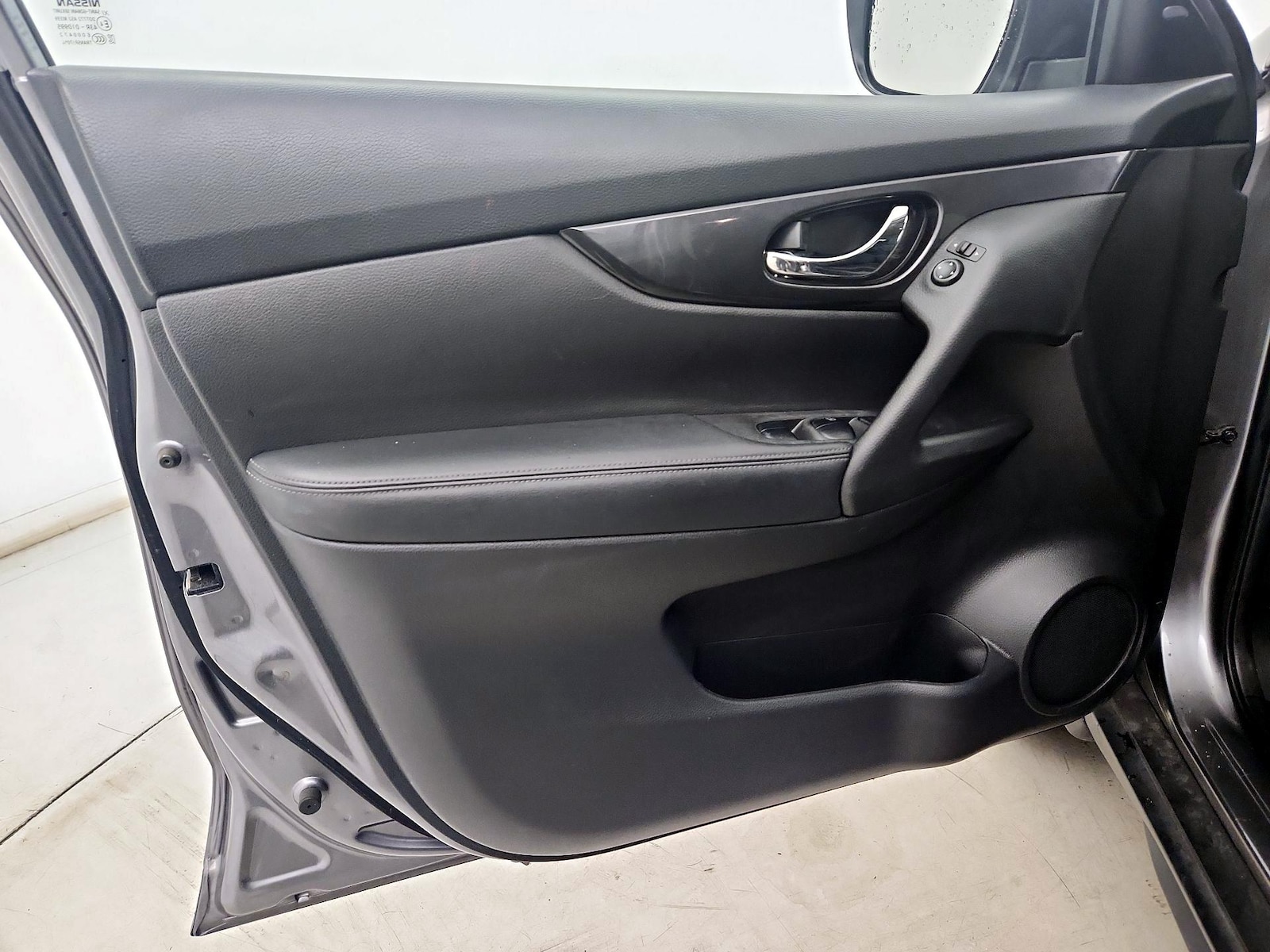 2019 Nissan Rogue SV - Photo 11