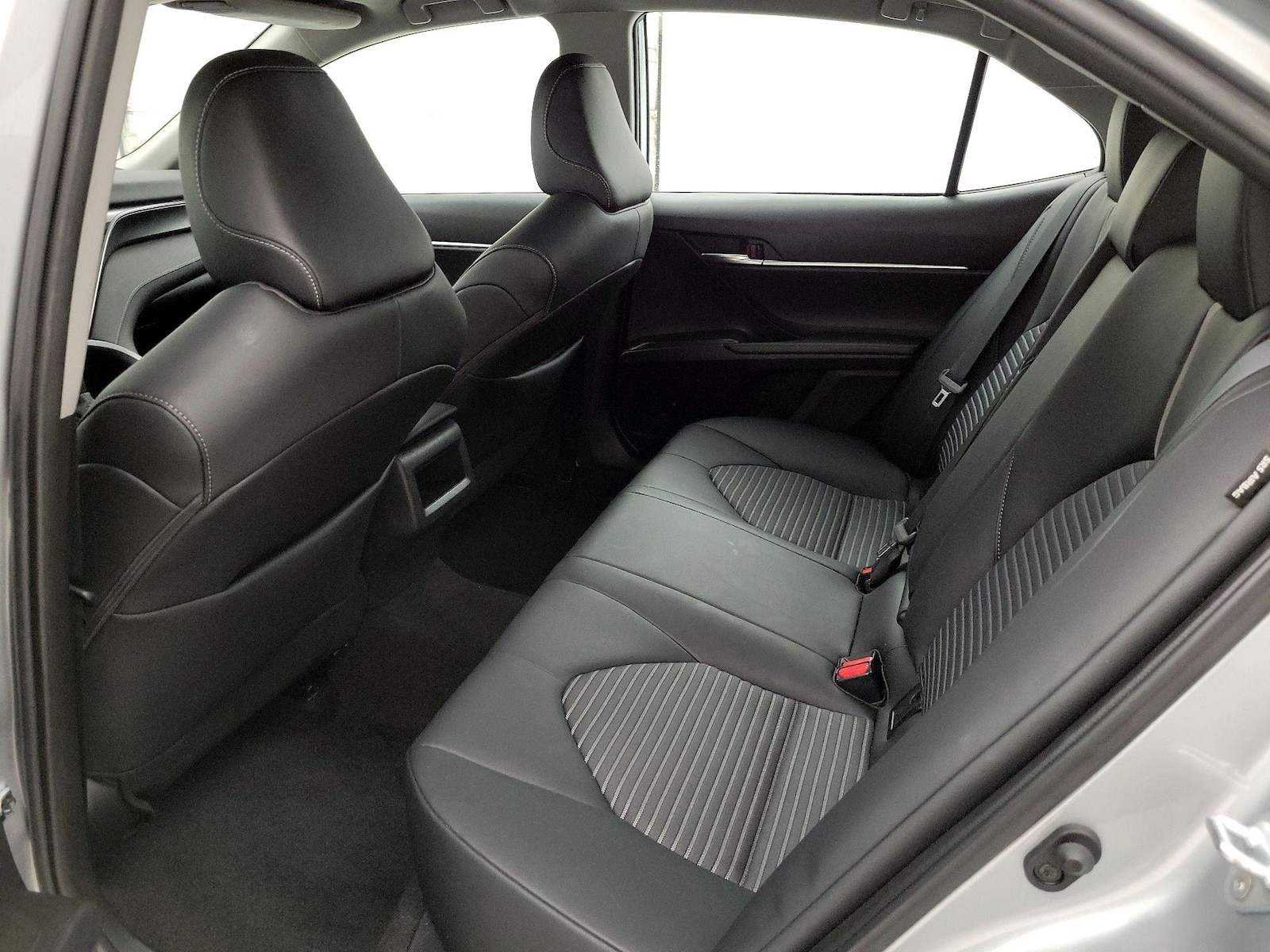 2023 Toyota Camry SE - Photo 20