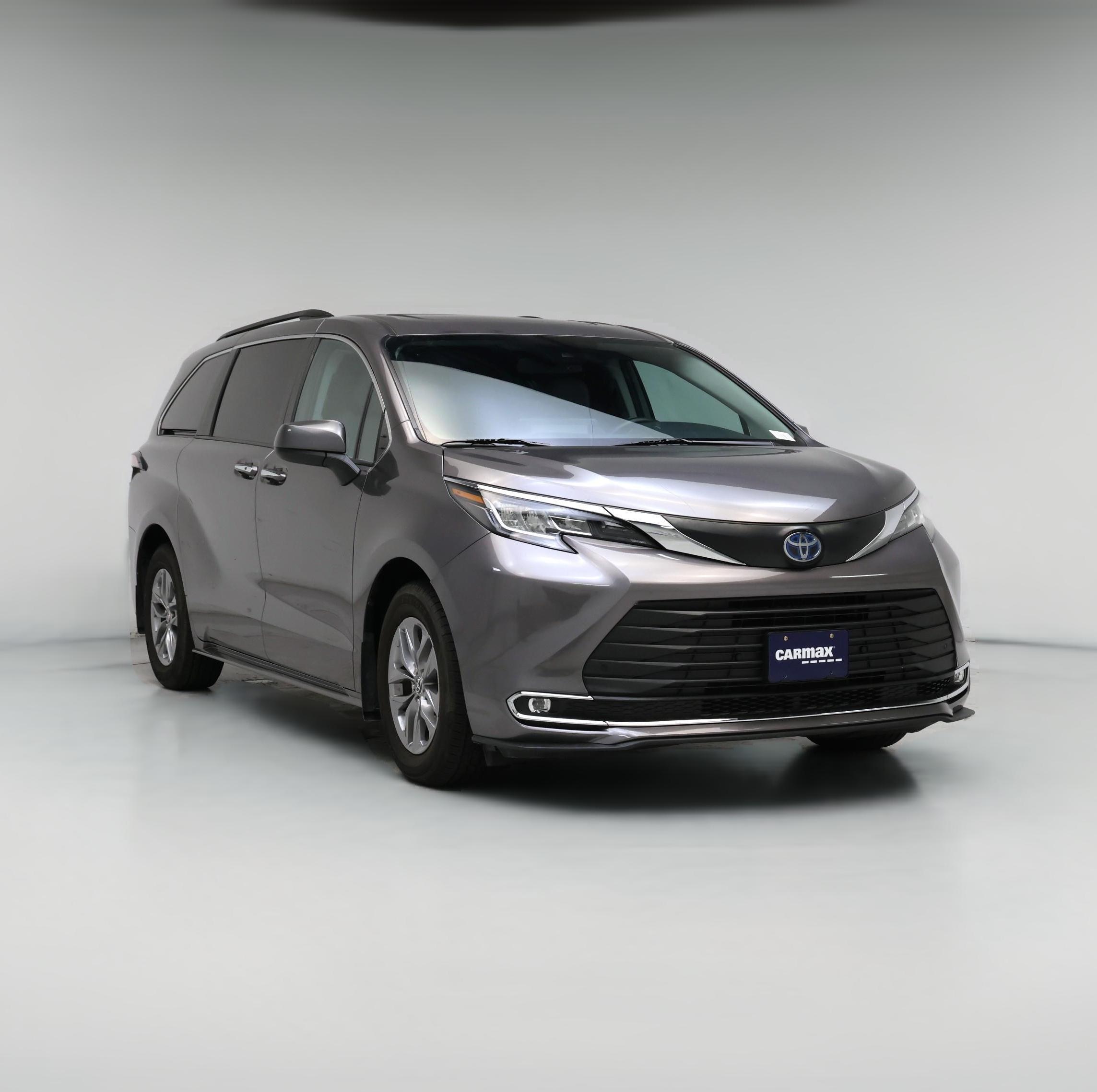 Thumbnail: 2023 Toyota Sienna - 1