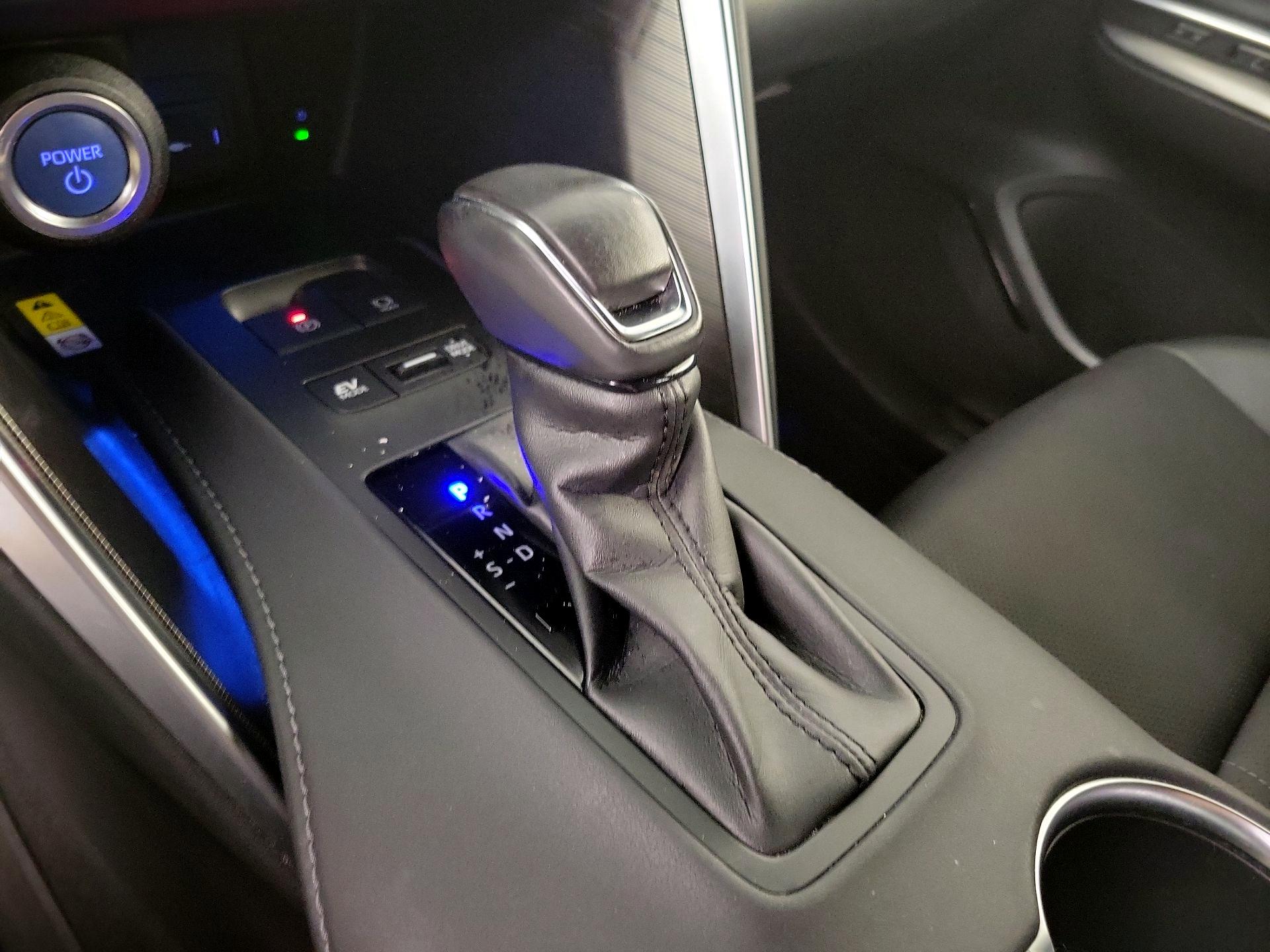 Thumbnail: 2021 Toyota Venza - 15