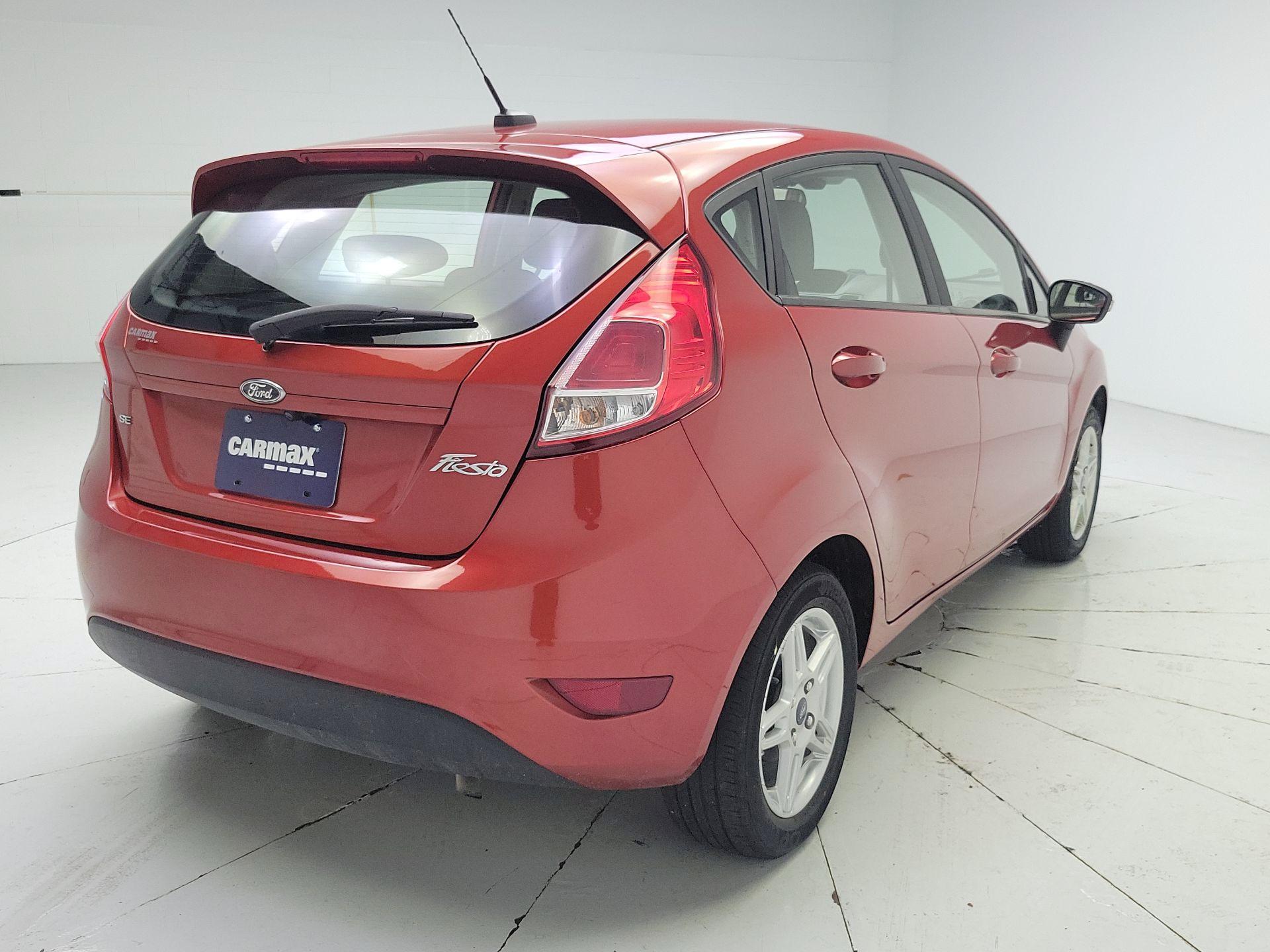 Thumbnail: 2018 Ford Fiesta - 5