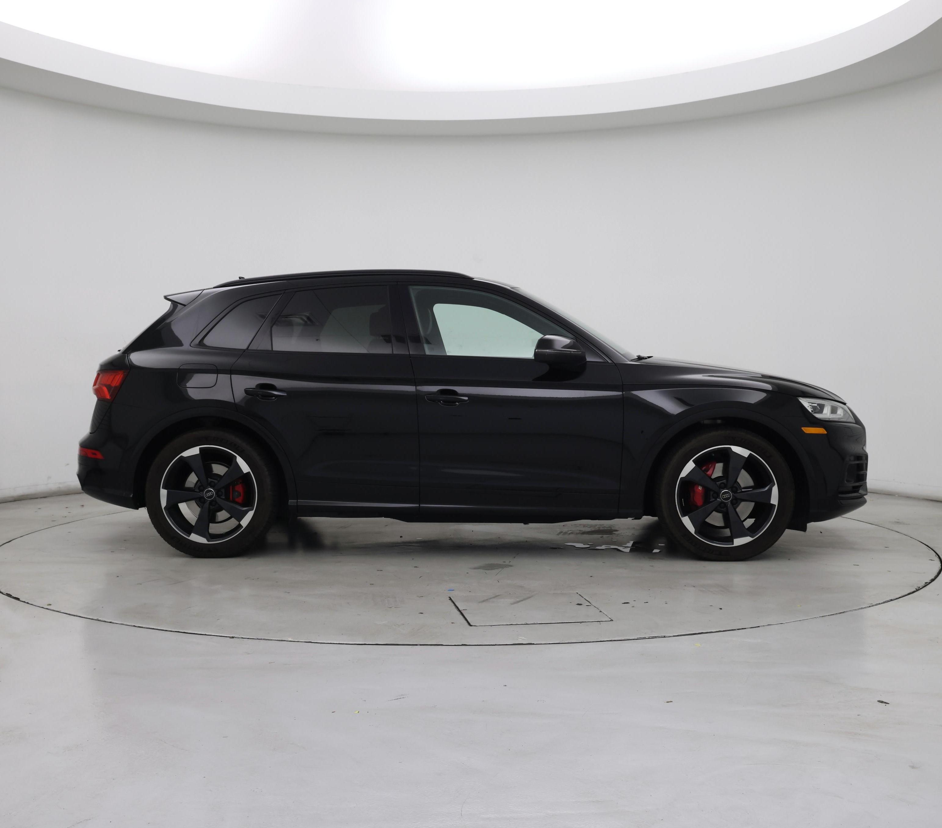 Thumbnail: 2019 Audi SQ5 - 7