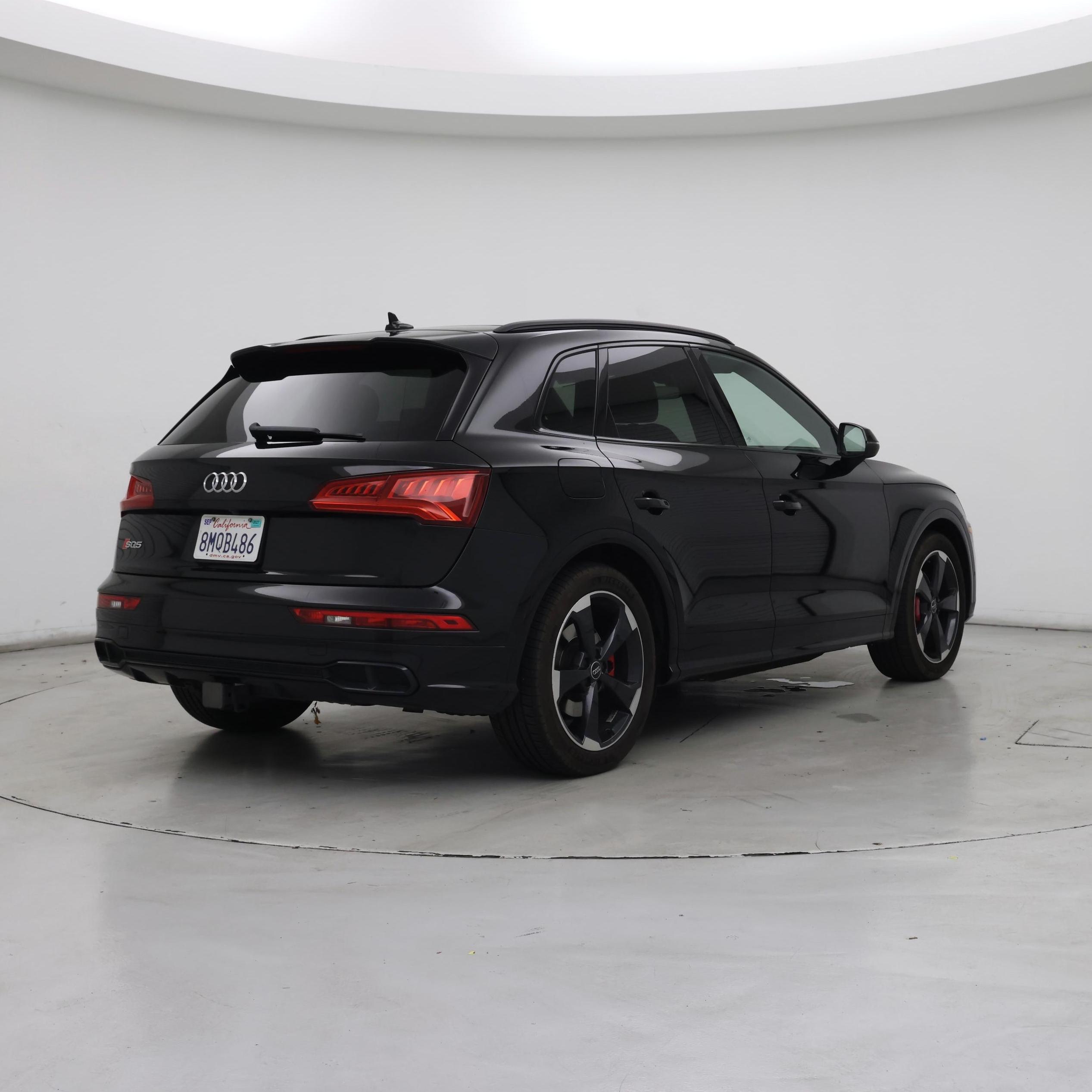 Thumbnail: 2019 Audi SQ5 - 8