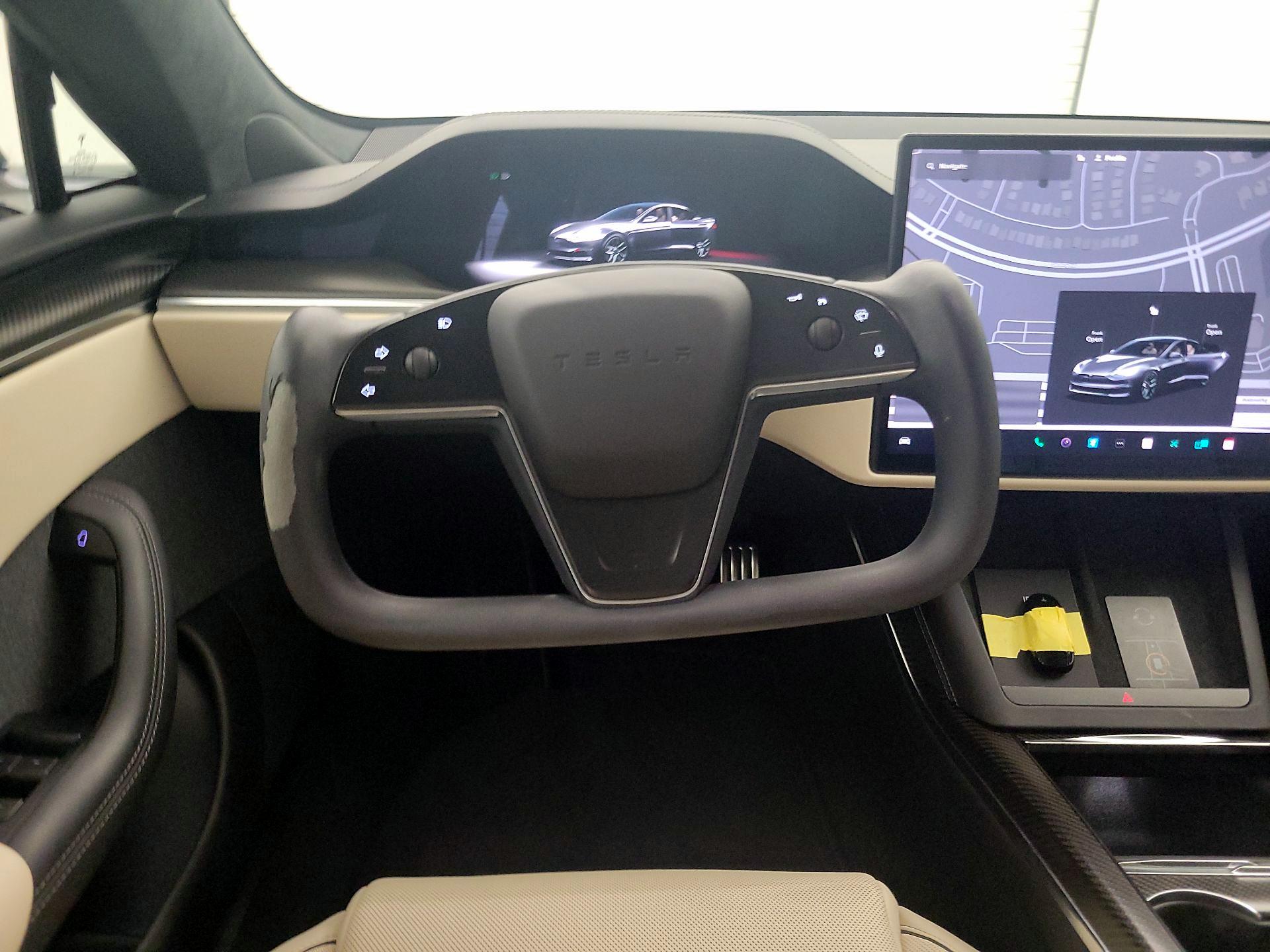 Thumbnail: 2022 Tesla Model S - 10