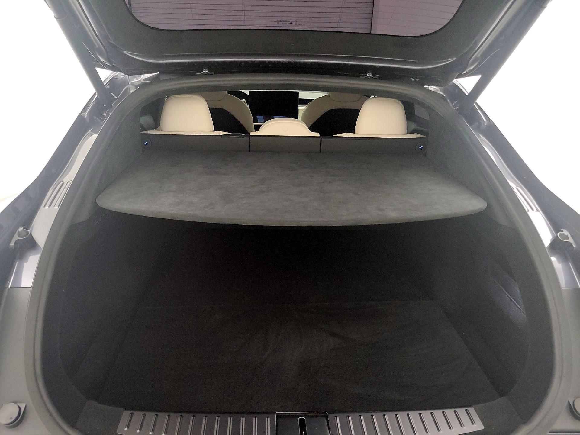 Thumbnail: 2022 Tesla Model S - 20