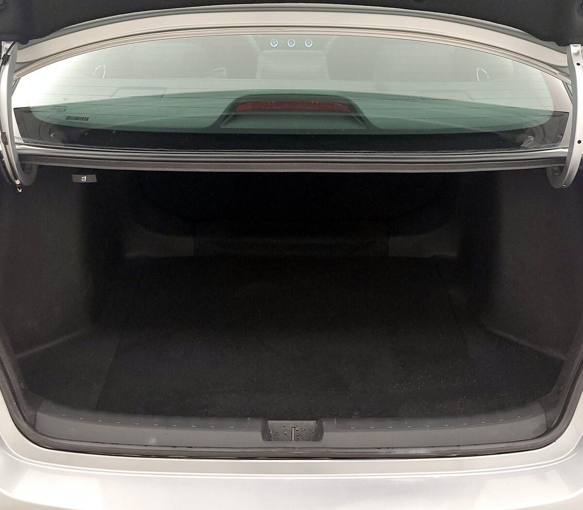 Trunk/Cargo (Seats Up)
