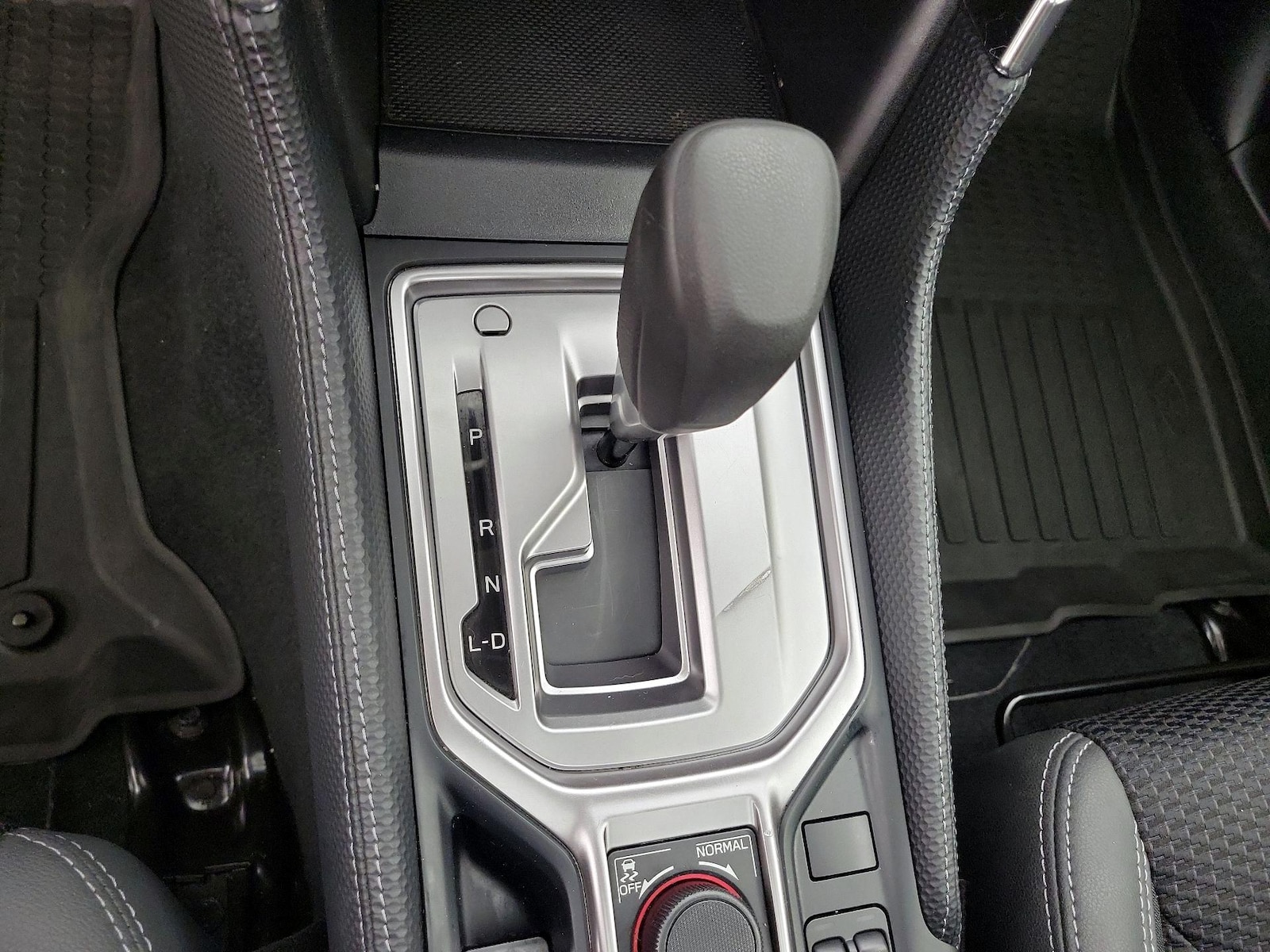 2024 Subaru Forester Premium - Photo 18