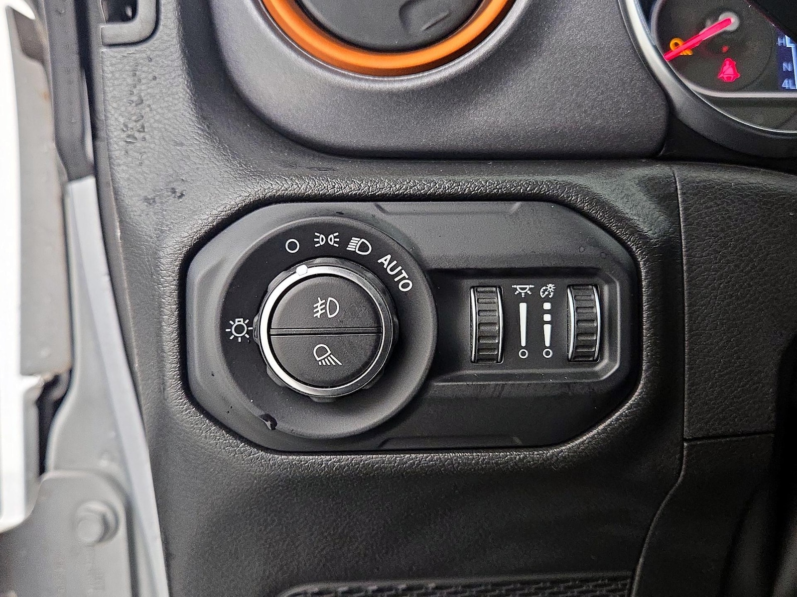 2022 Jeep Gladiator Mojave - Photo 14