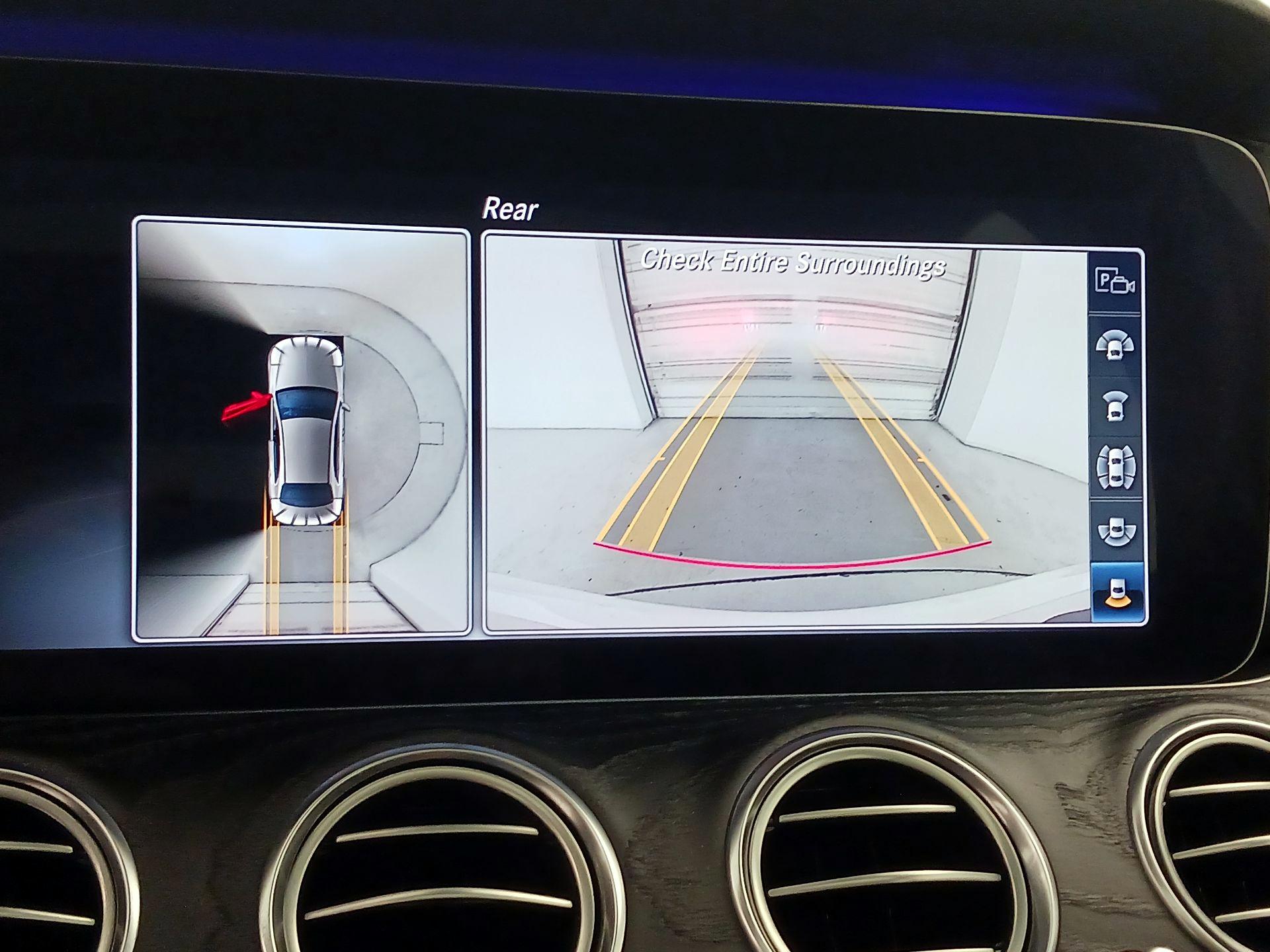 Thumbnail: 2020 Mercedes-Benz E-Class - 15