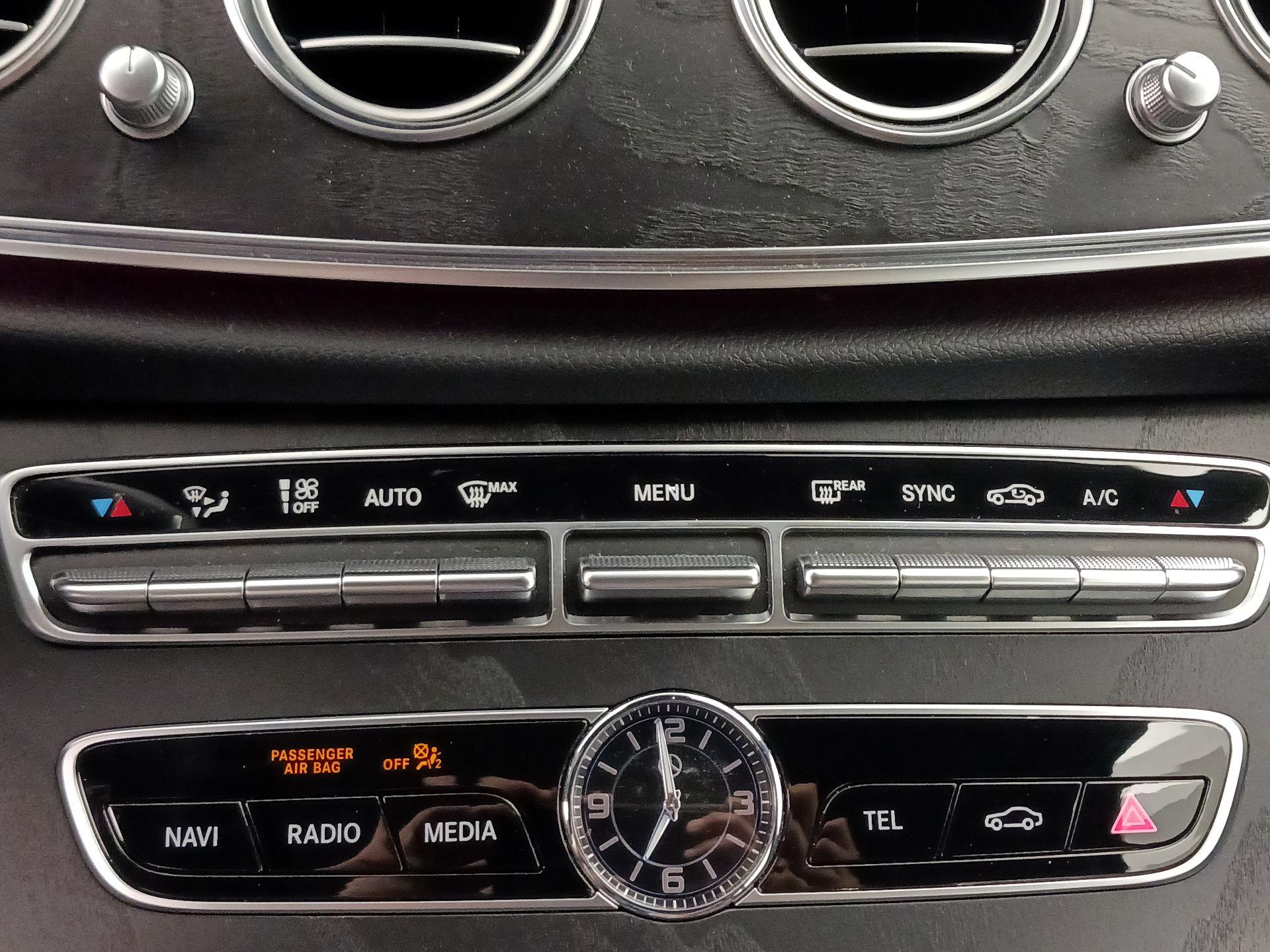 Thumbnail: 2020 Mercedes-Benz E-Class - 17