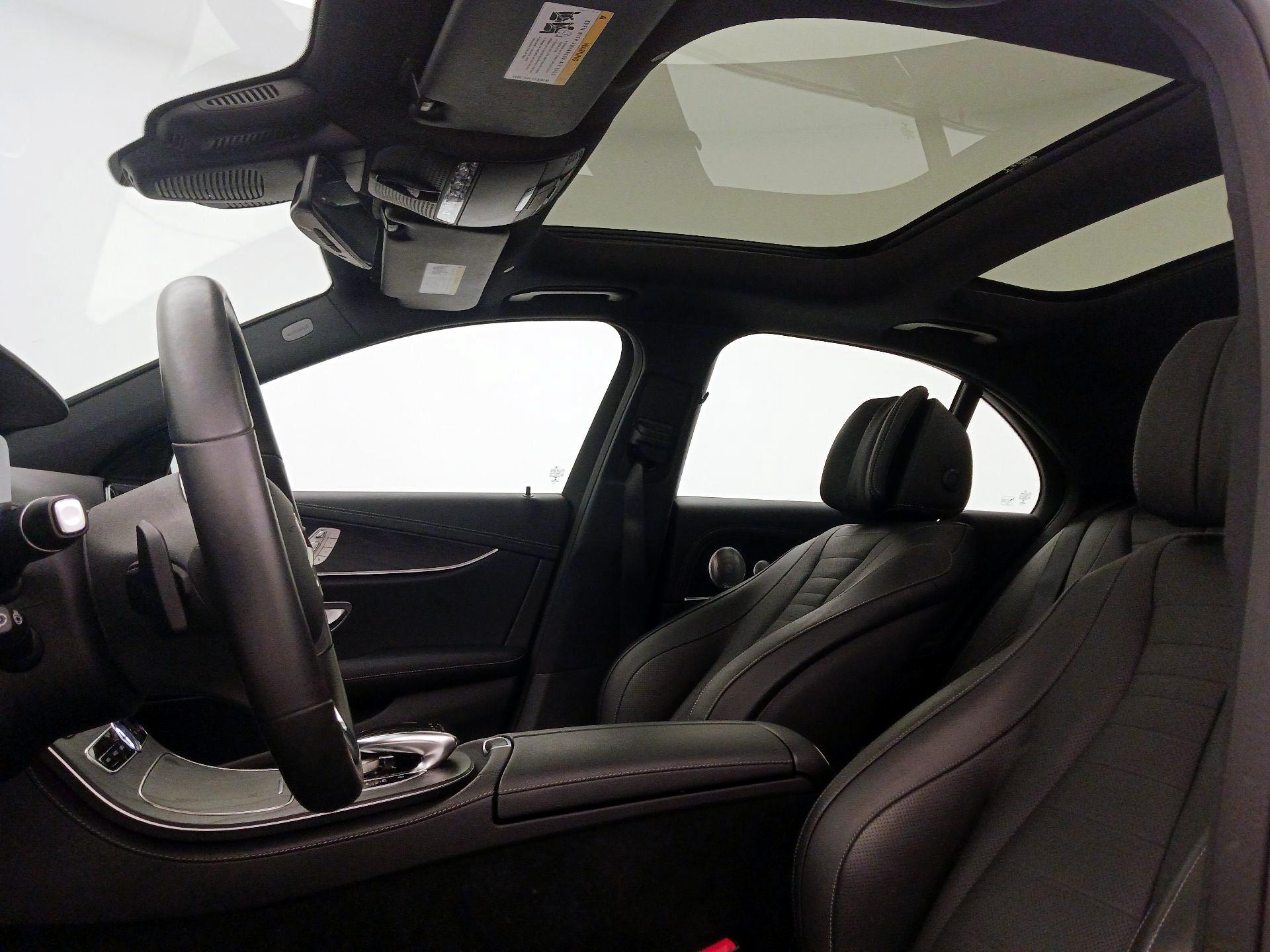 Thumbnail: 2020 Mercedes-Benz E-Class - 20