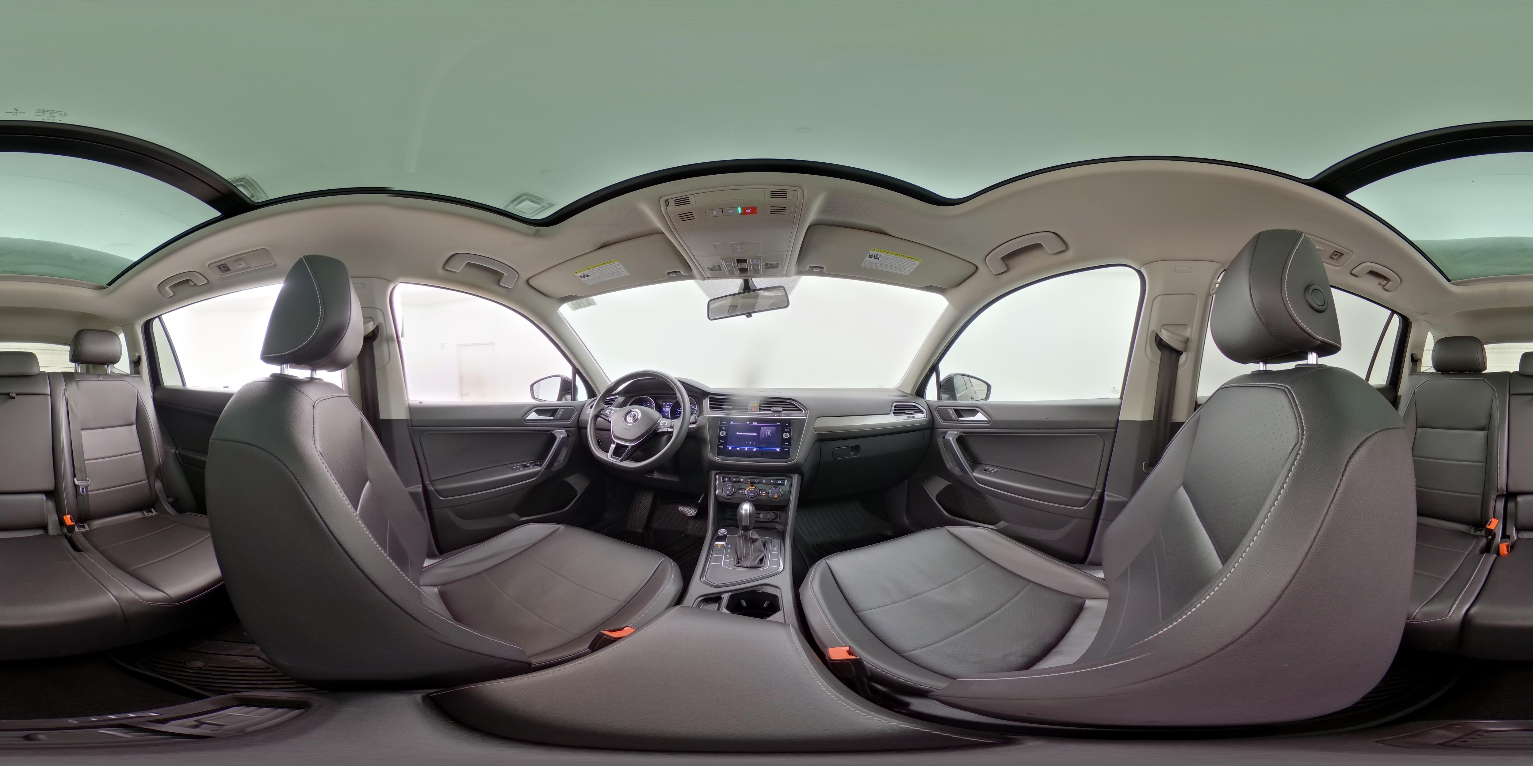 2021 Volkswagen Tiguan SE - Photo 26
