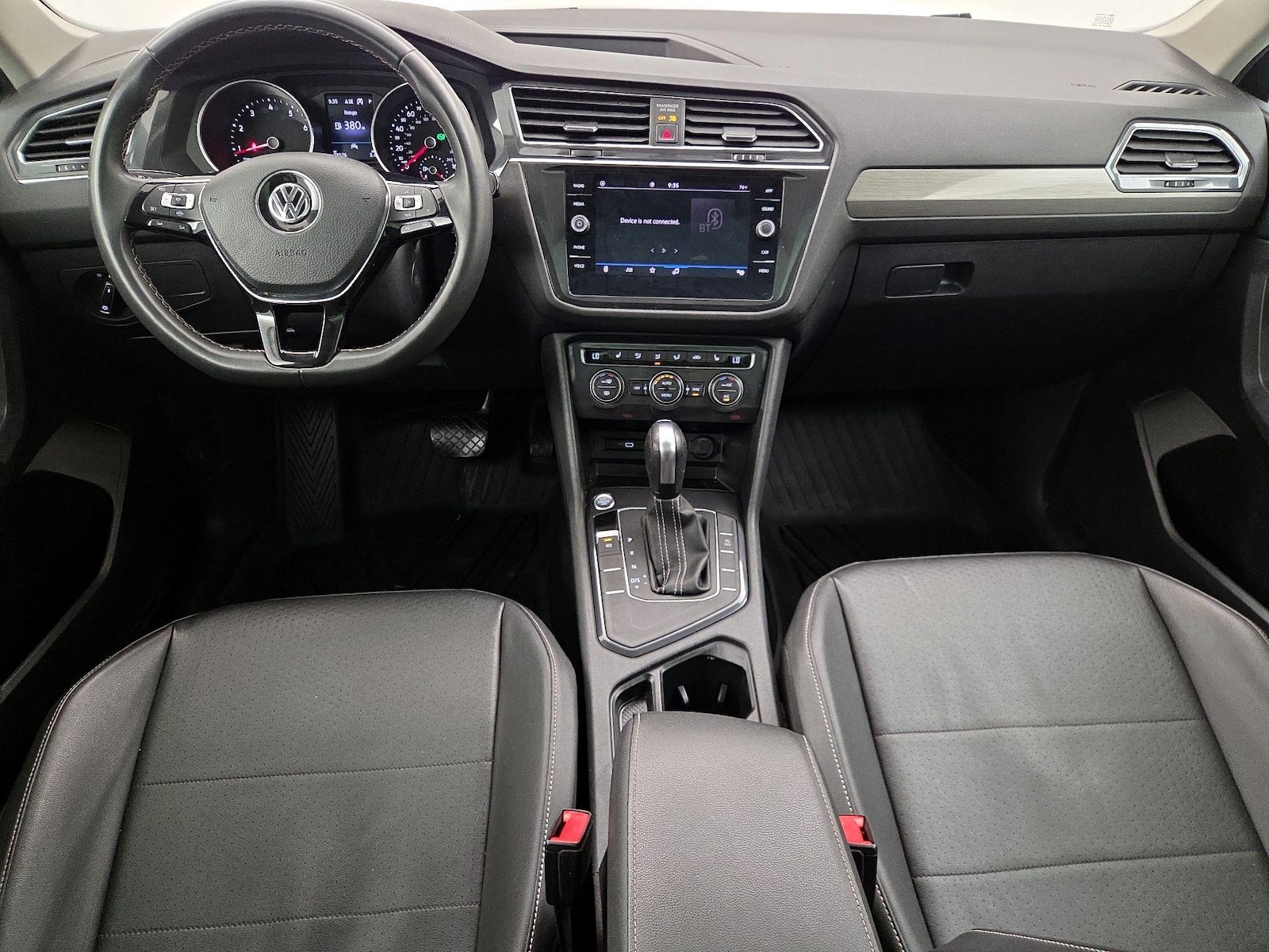 2021 Volkswagen Tiguan SE - Photo 10