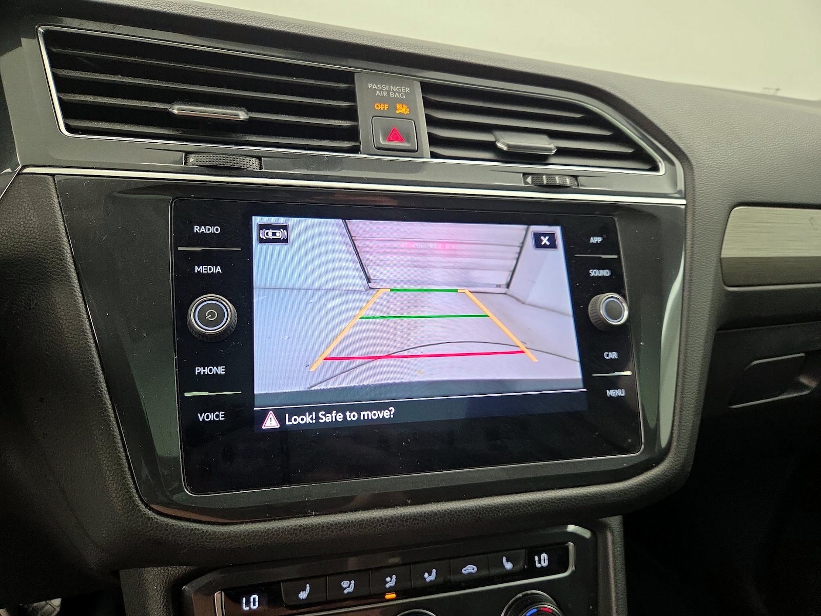 2021 Volkswagen Tiguan SE - Photo 15