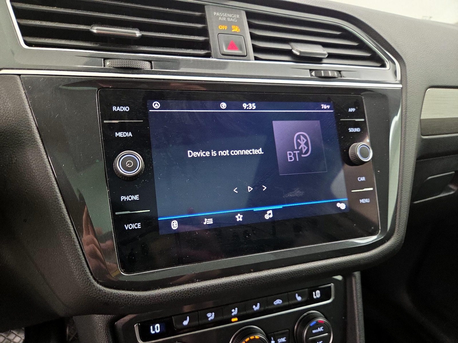 2021 Volkswagen Tiguan SE - Photo 16