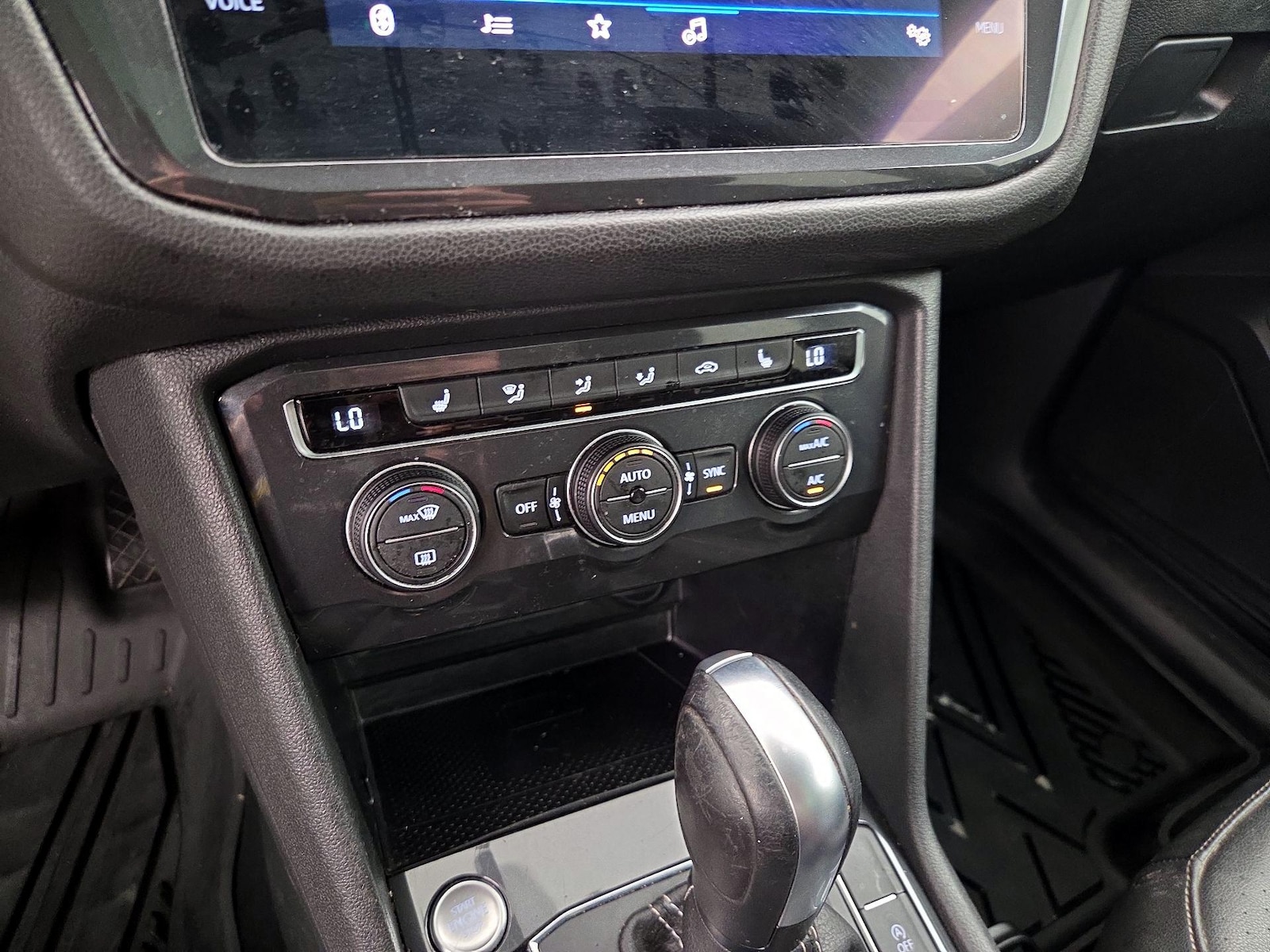 2021 Volkswagen Tiguan SE - Photo 17