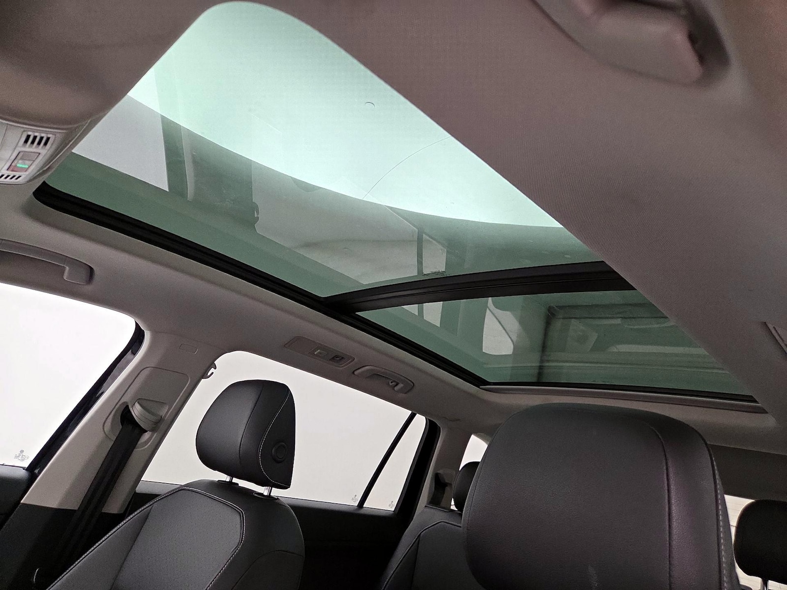 2021 Volkswagen Tiguan SE - Photo 20