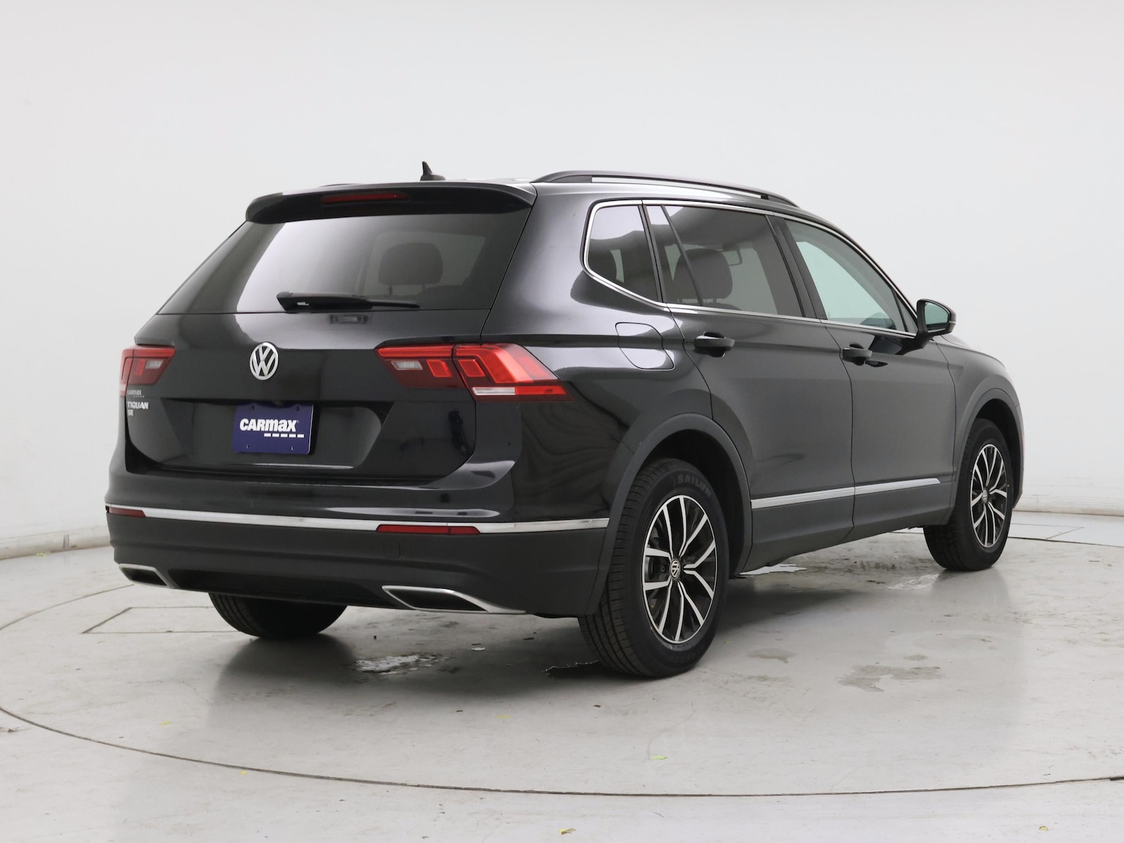 2021 Volkswagen Tiguan SE - Photo 9