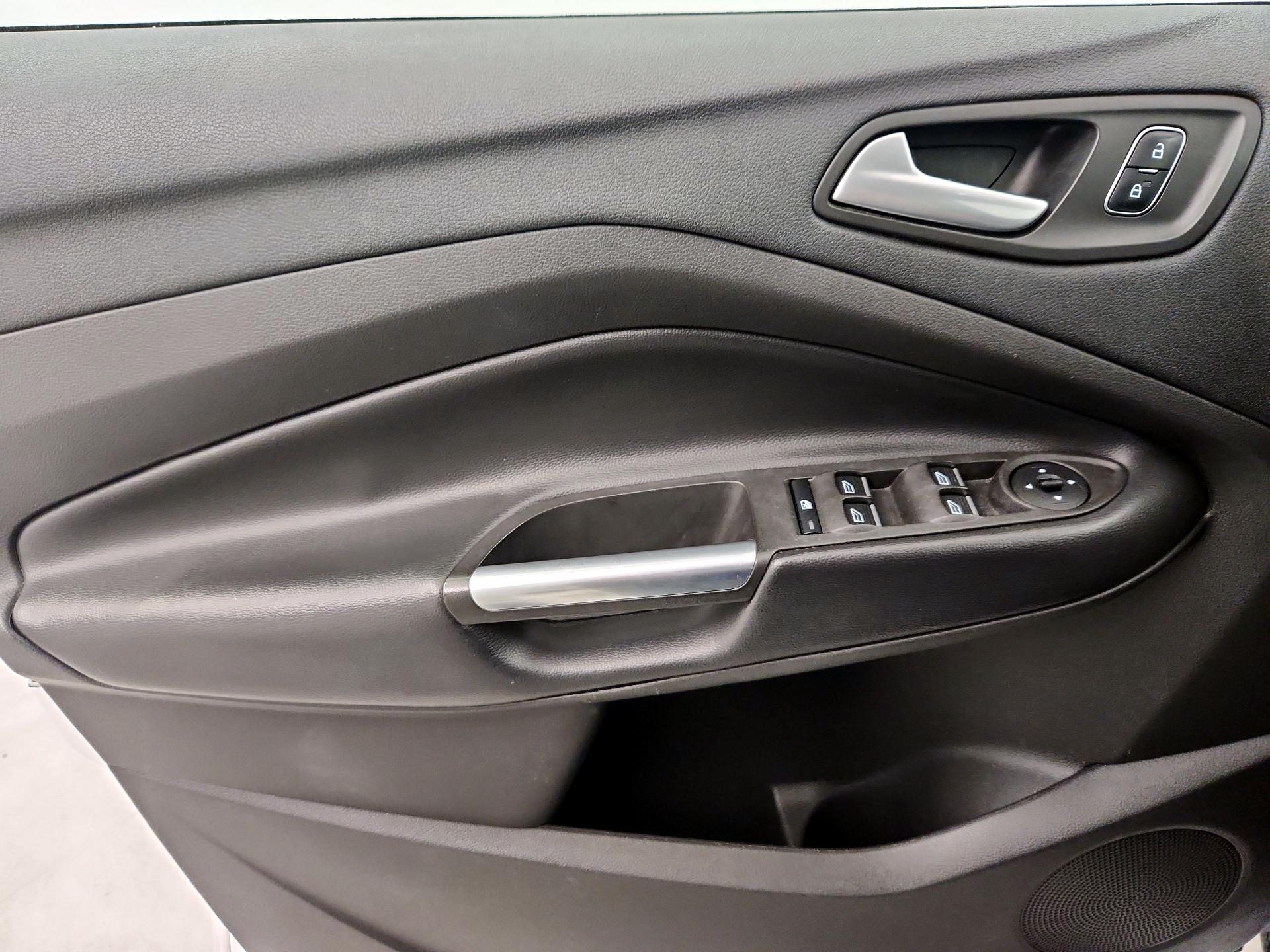 Thumbnail: 2019 Ford Escape - 12