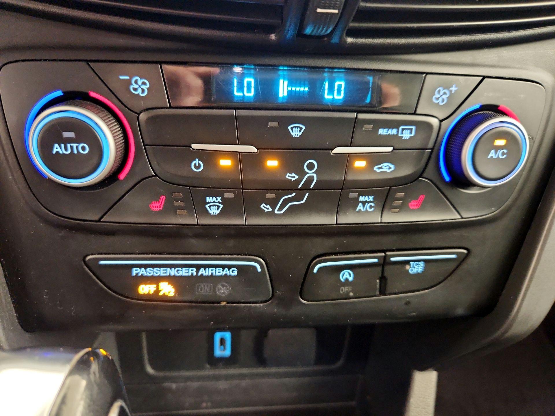 Thumbnail: 2019 Ford Escape - 16