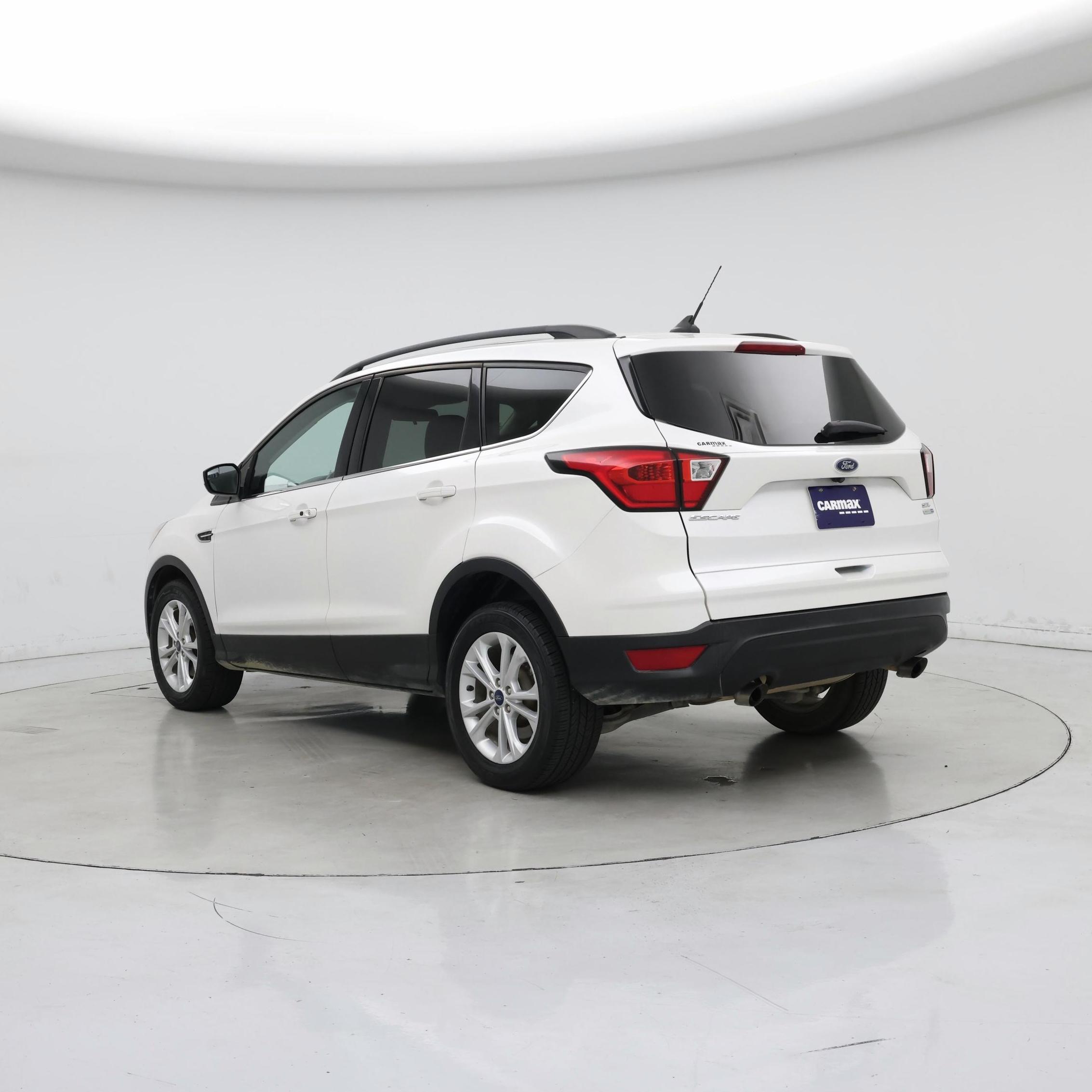 Thumbnail: 2019 Ford Escape - 2