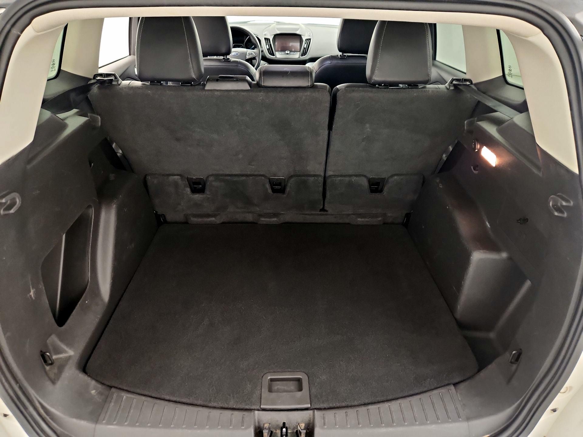 Thumbnail: 2019 Ford Escape - 20