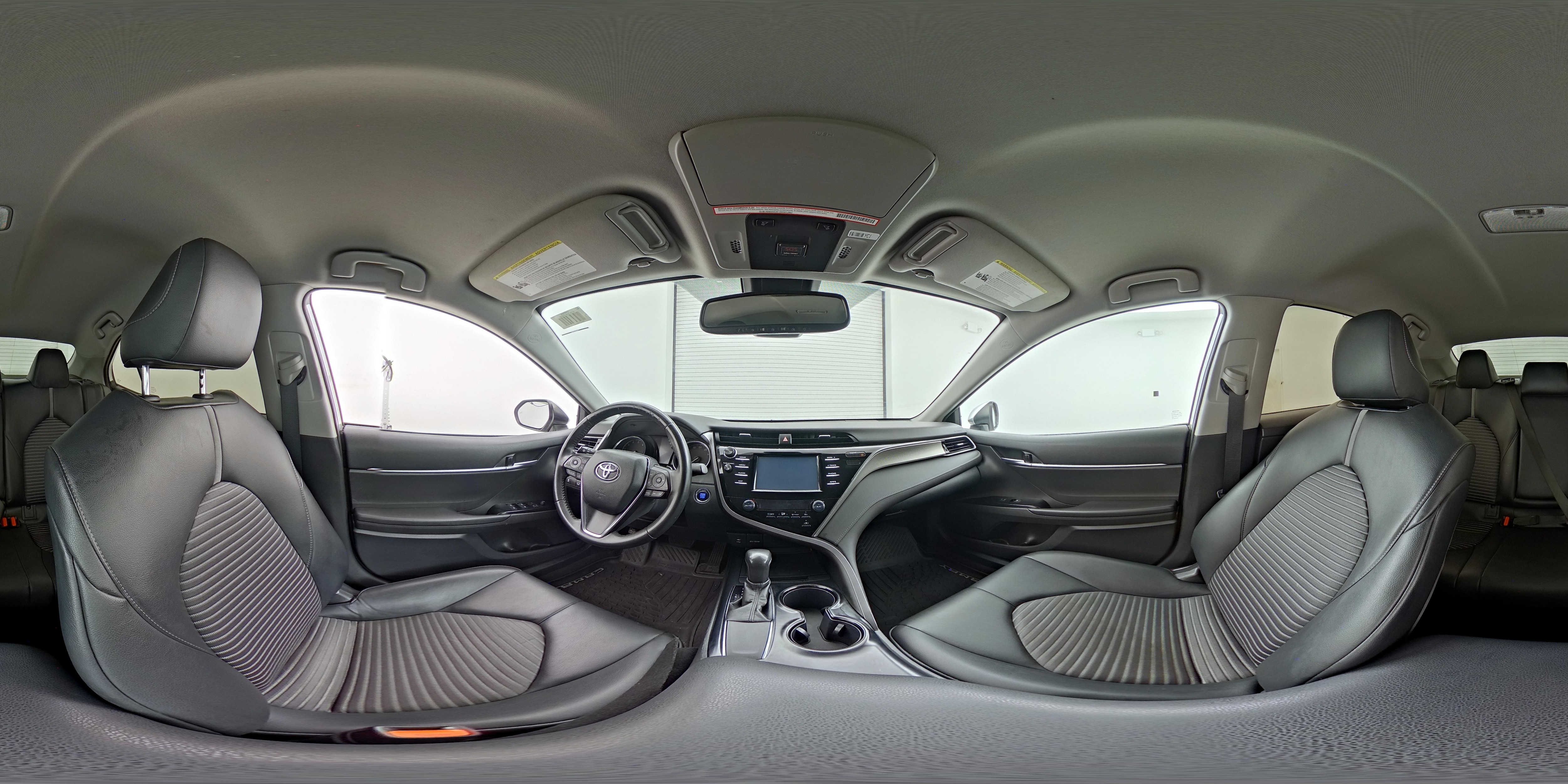 2019 Toyota Camry SE - Photo 24