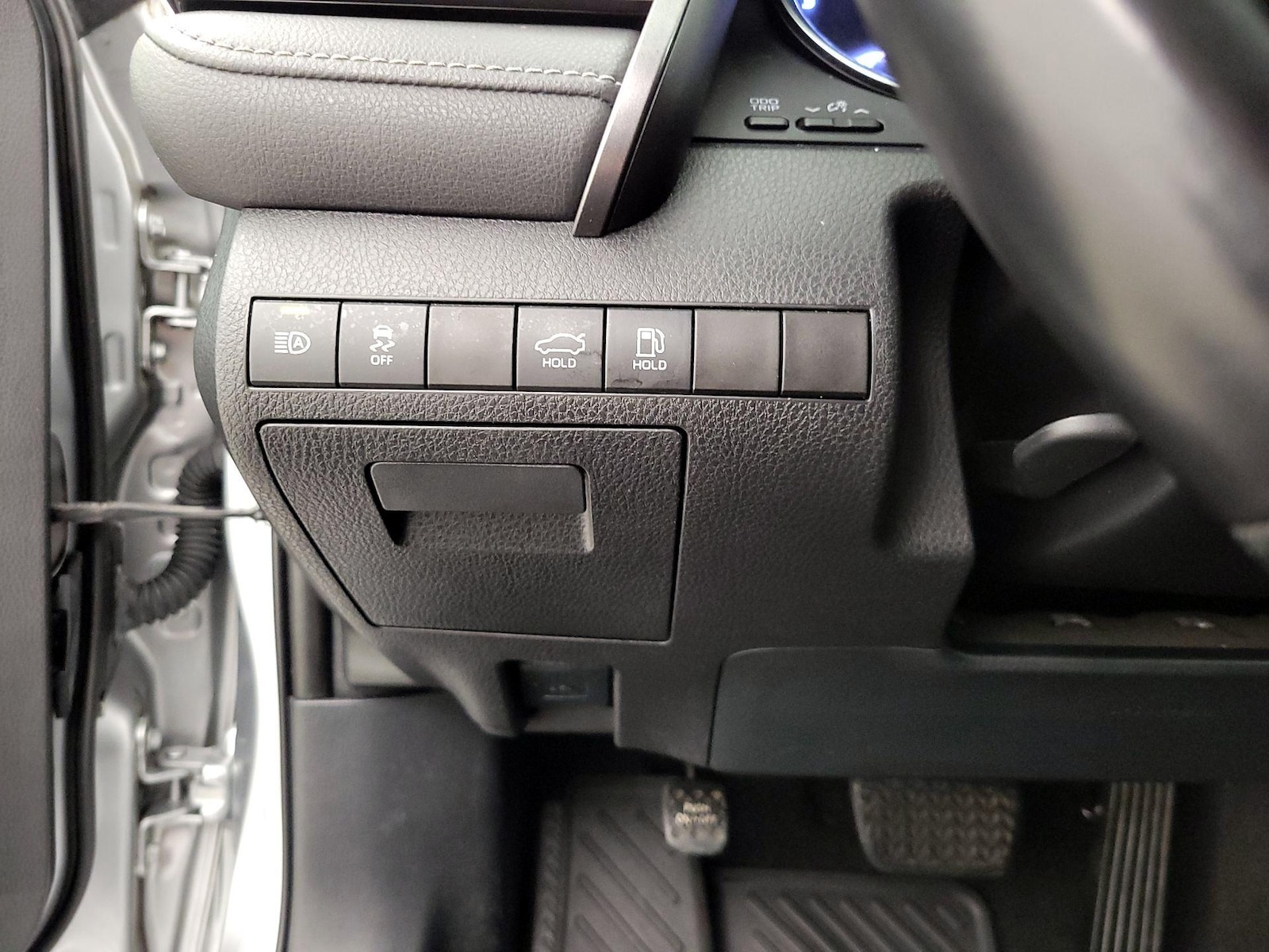 2019 Toyota Camry SE - Photo 14