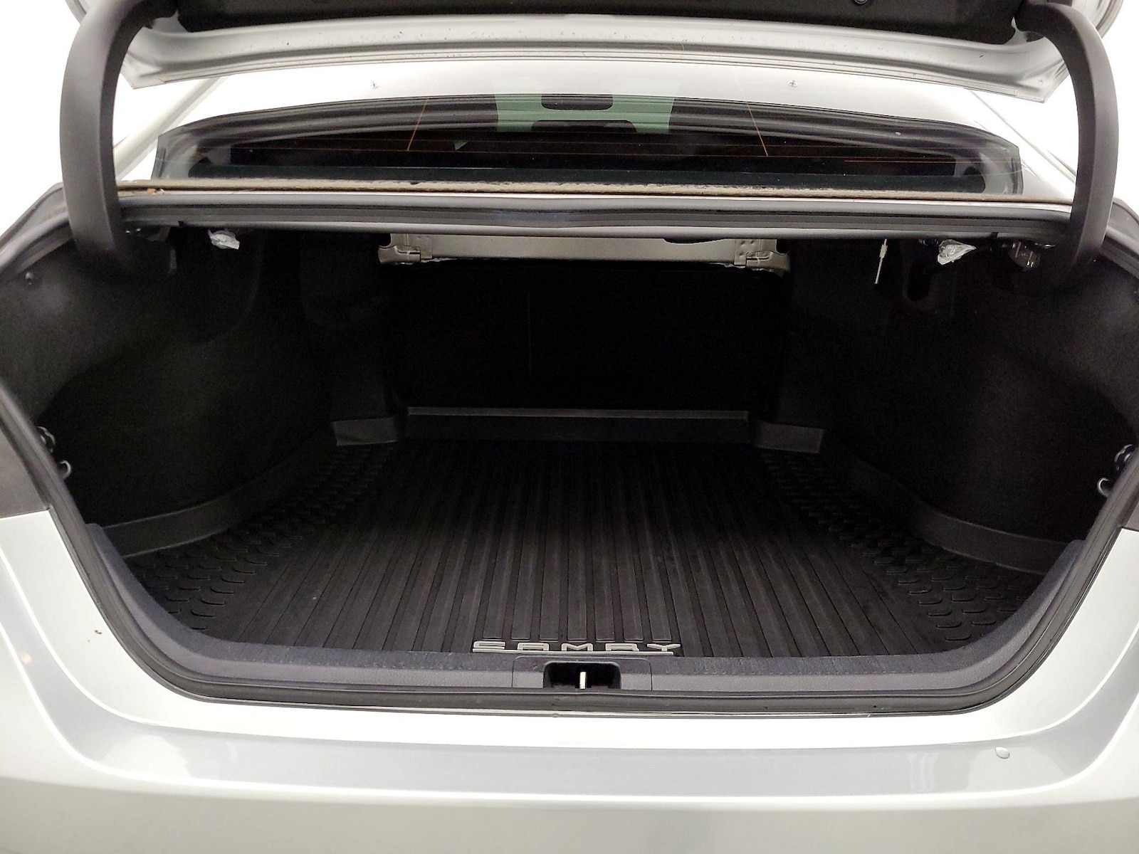 2019 Toyota Camry SE - Photo 21