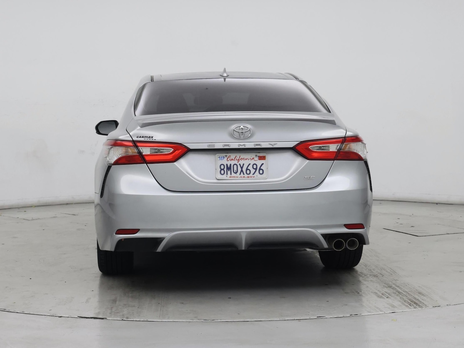 2019 Toyota Camry SE - Photo 7