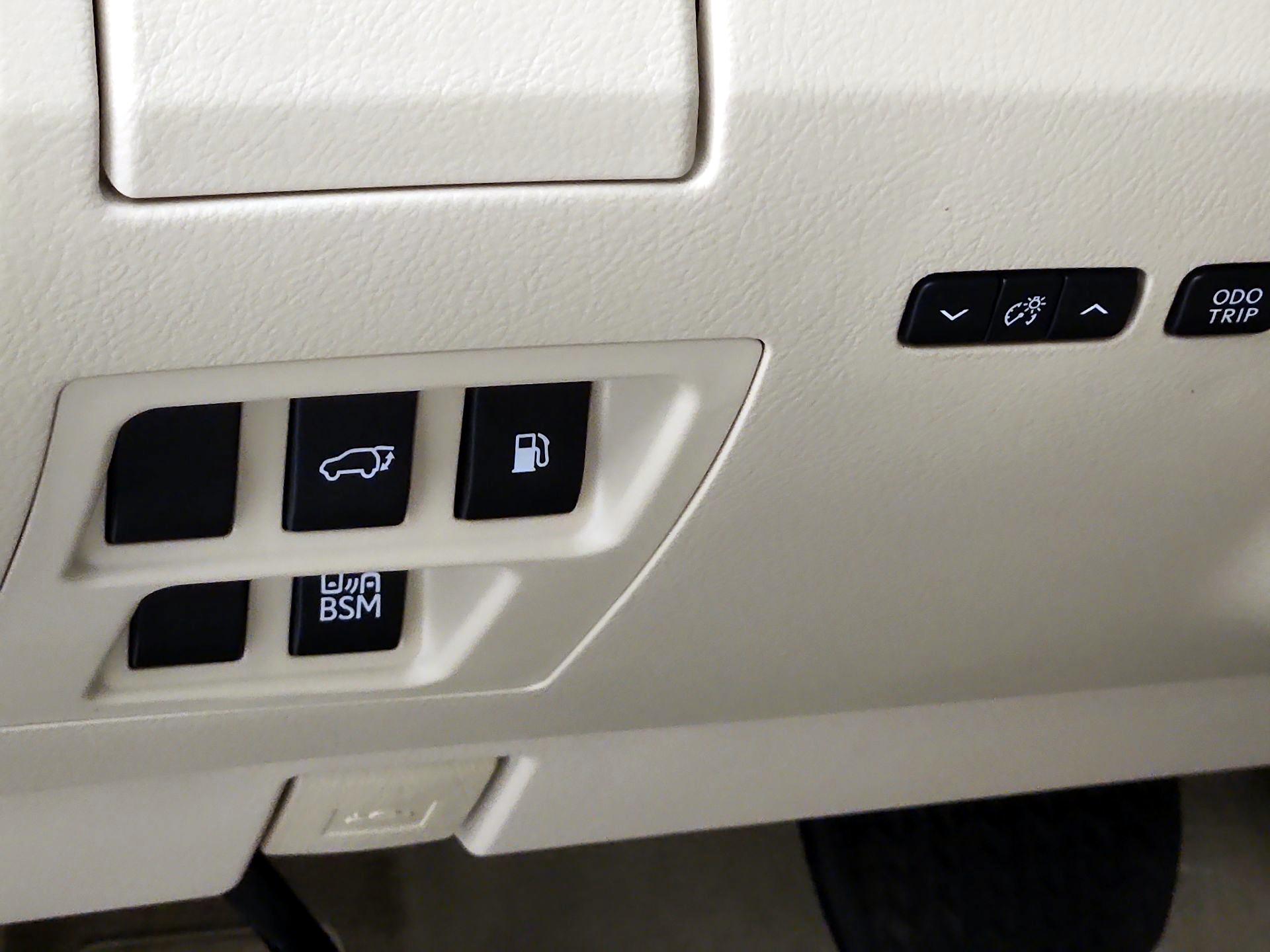 Thumbnail: 2015 Lexus RX - 13