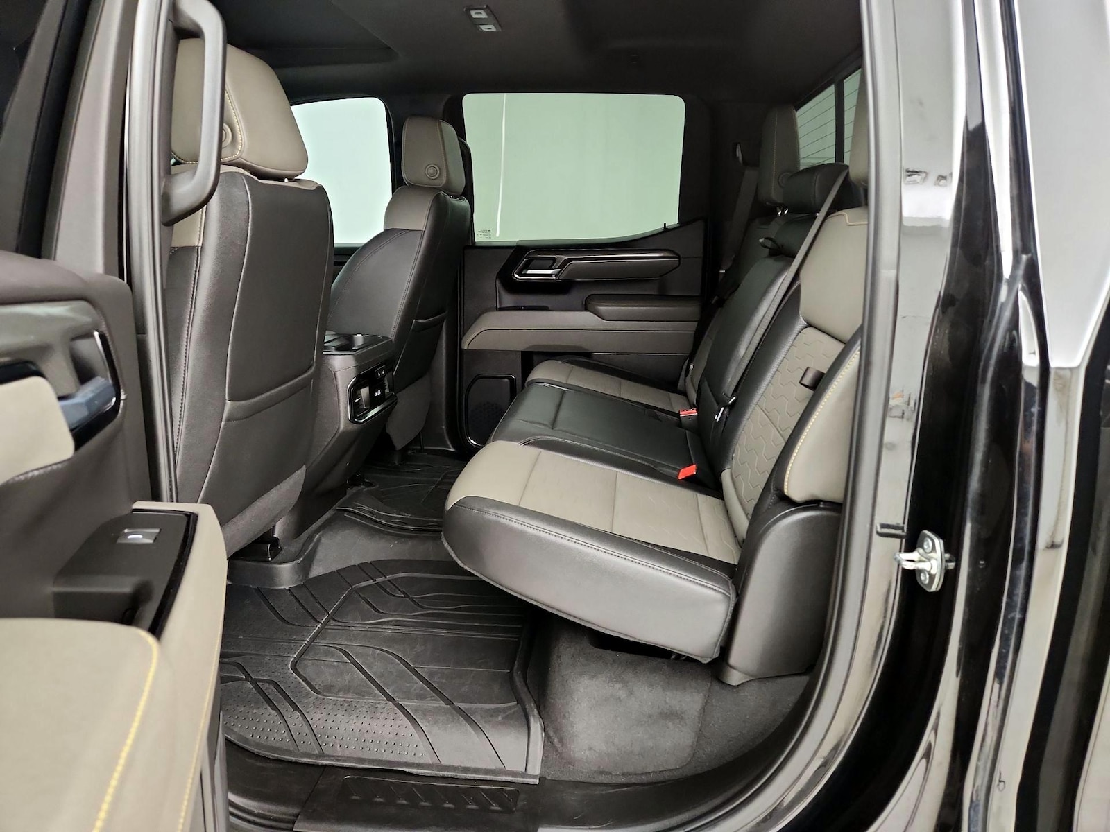 2025 Chevrolet Silverado 1500 ZR2 - Photo 22
