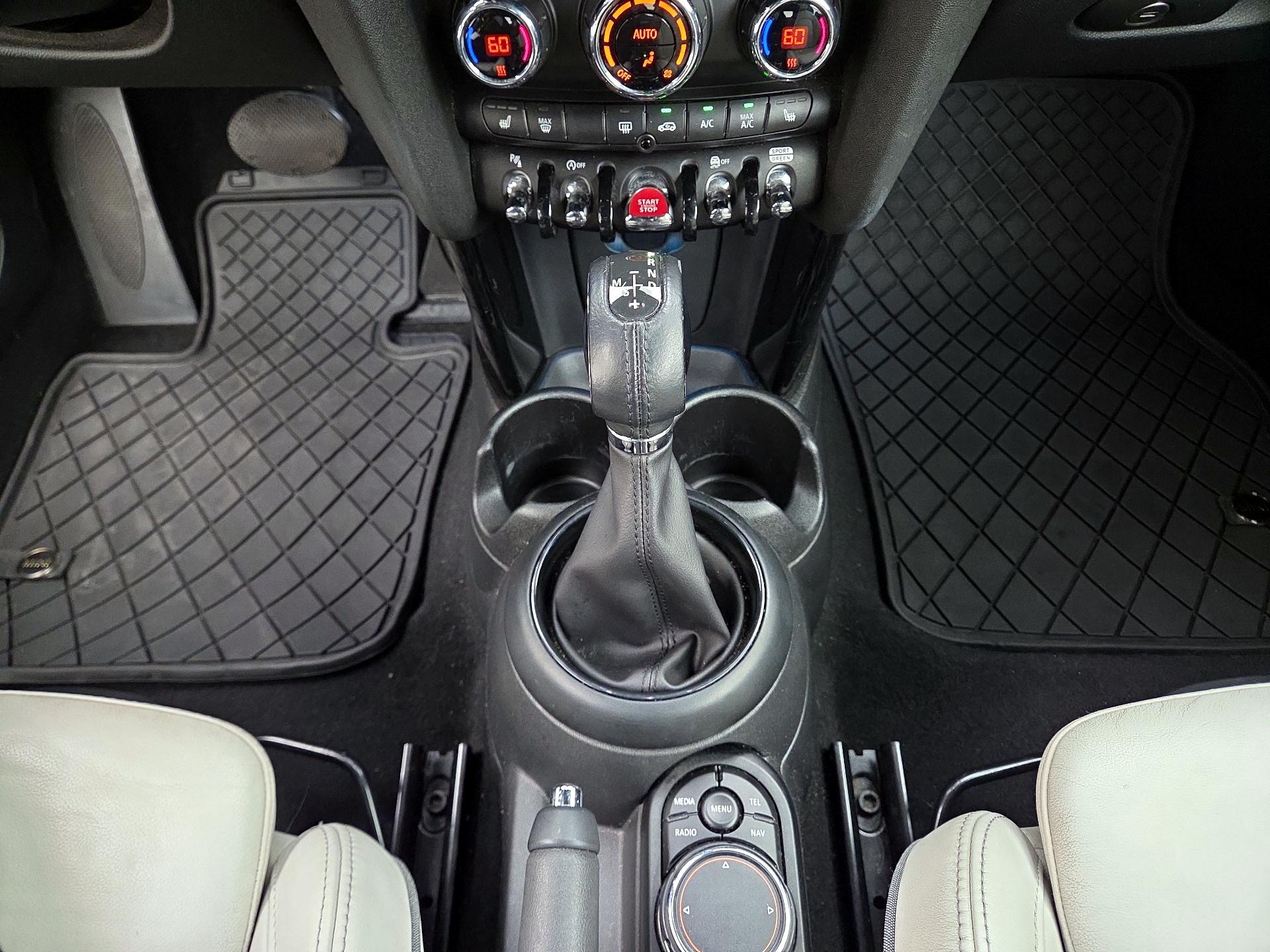Thumbnail: 2018 MINI Cooper - 17