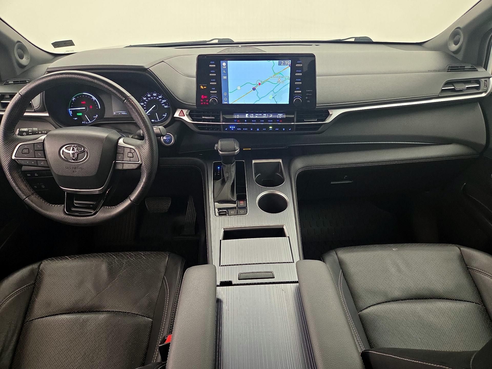 Thumbnail: 2023 Toyota Sienna - 9