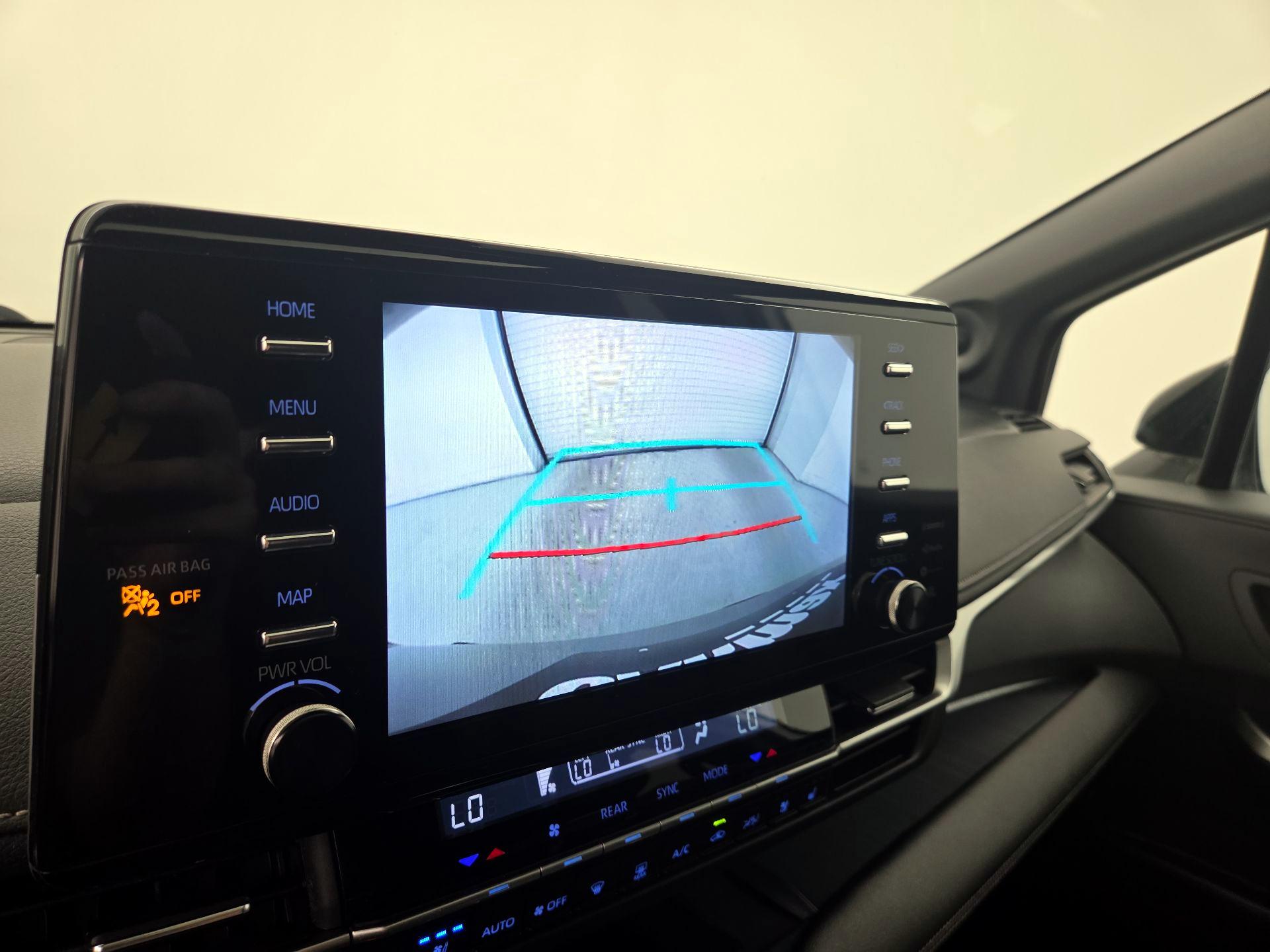 Thumbnail: 2023 Toyota Sienna - 15