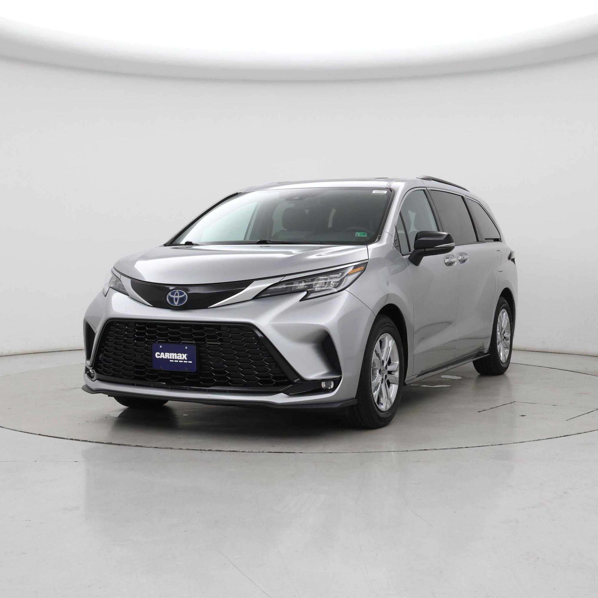 Thumbnail: 2023 Toyota Sienna - 4