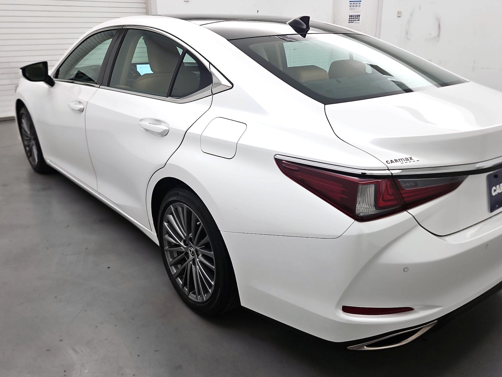 2023 Lexus ES 350 - Photo 7