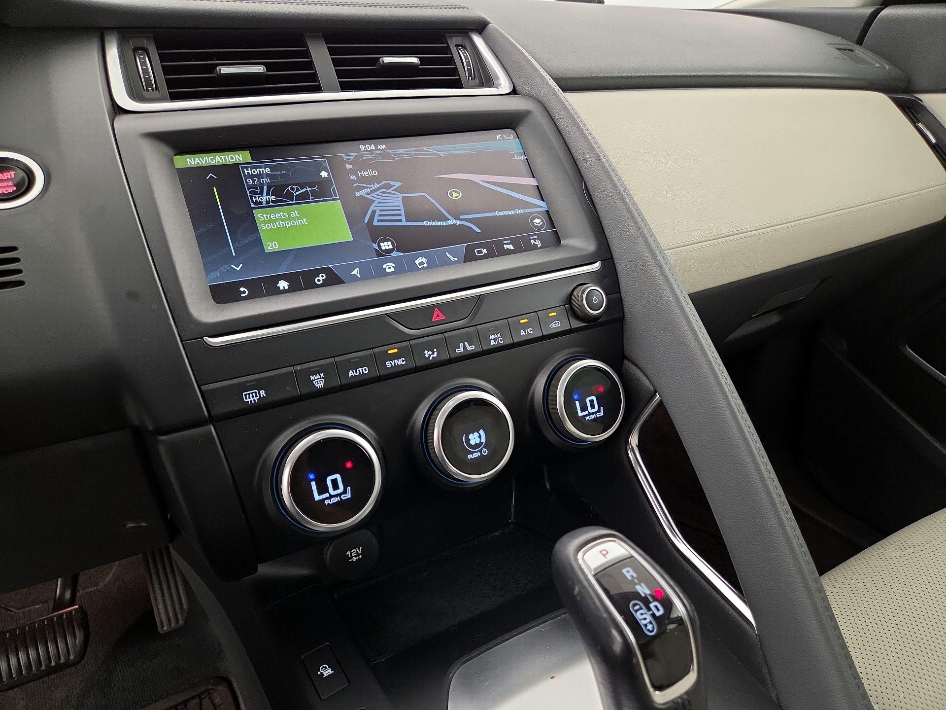 Thumbnail: 2019 Jaguar E-Pace - 14
