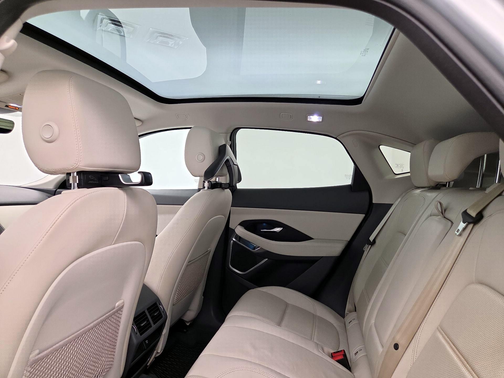 Thumbnail: 2019 Jaguar E-Pace - 20