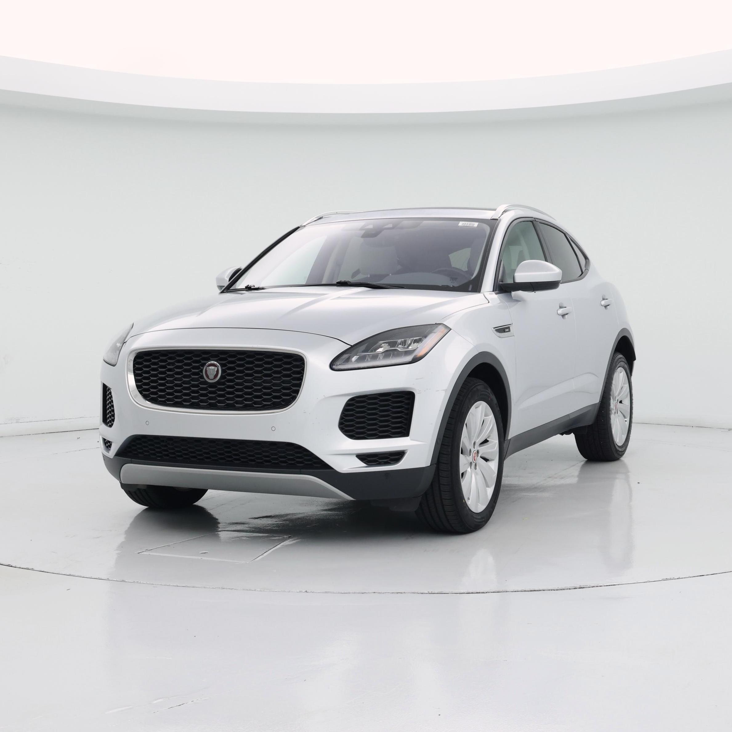 Thumbnail: 2019 Jaguar E-Pace - 4