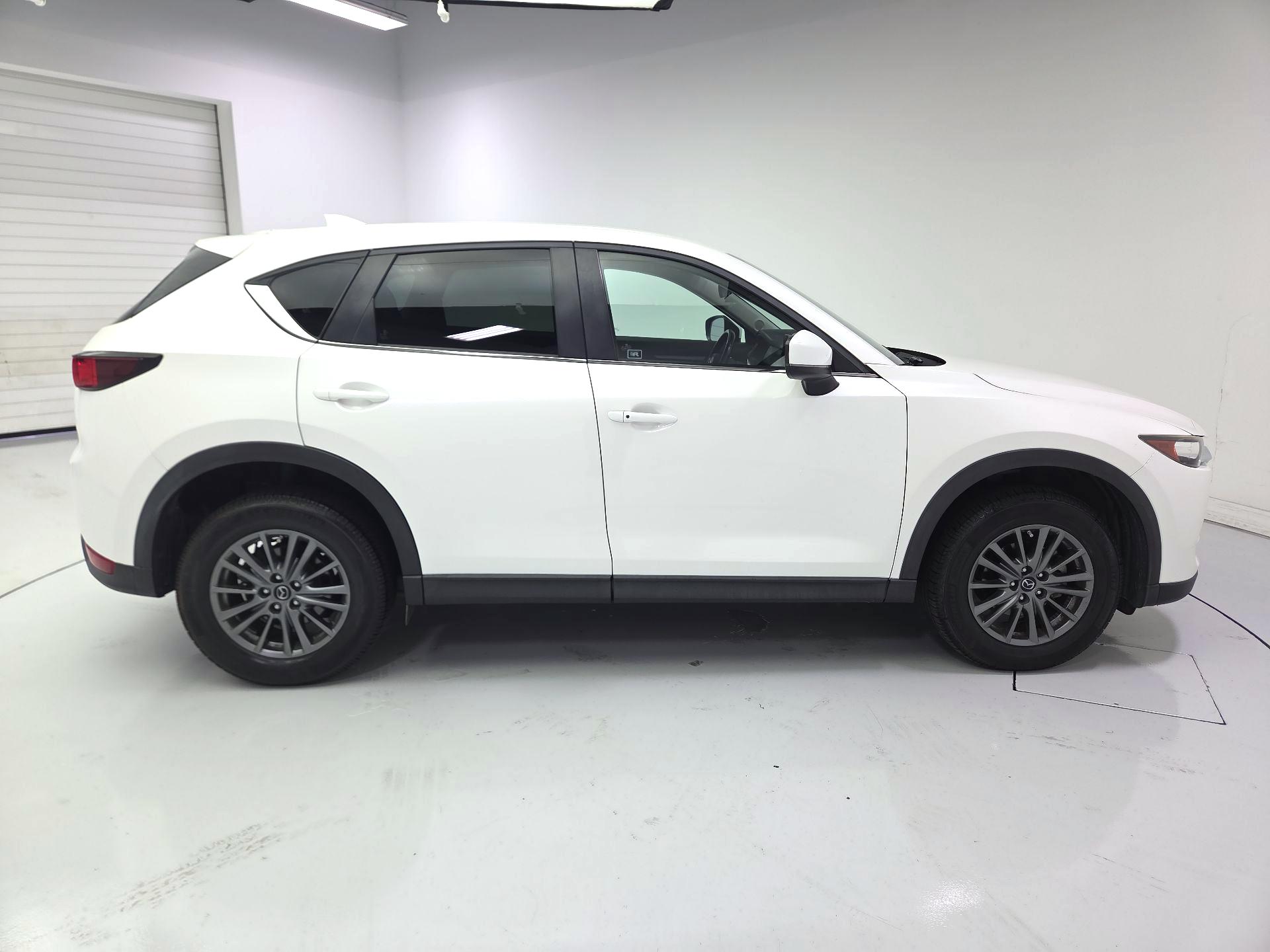 Thumbnail: 2017 Mazda CX-5 - 4